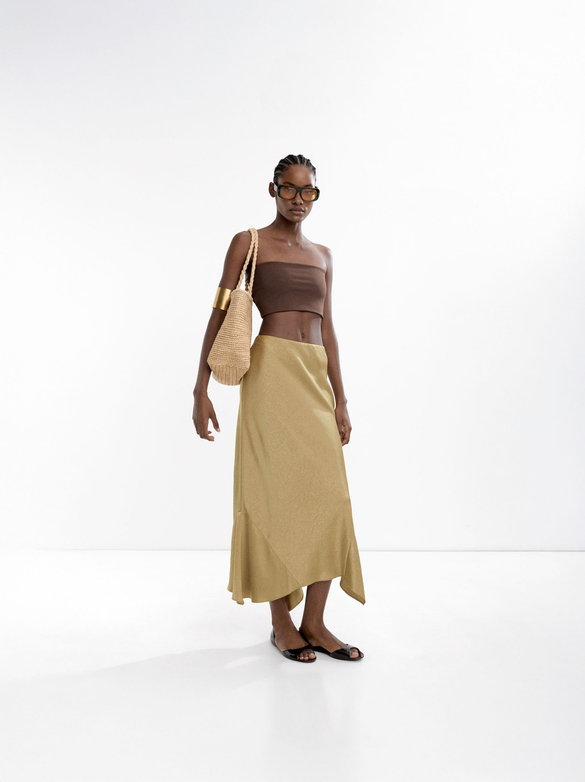 Long skirt with crinkled effect image number 7.0