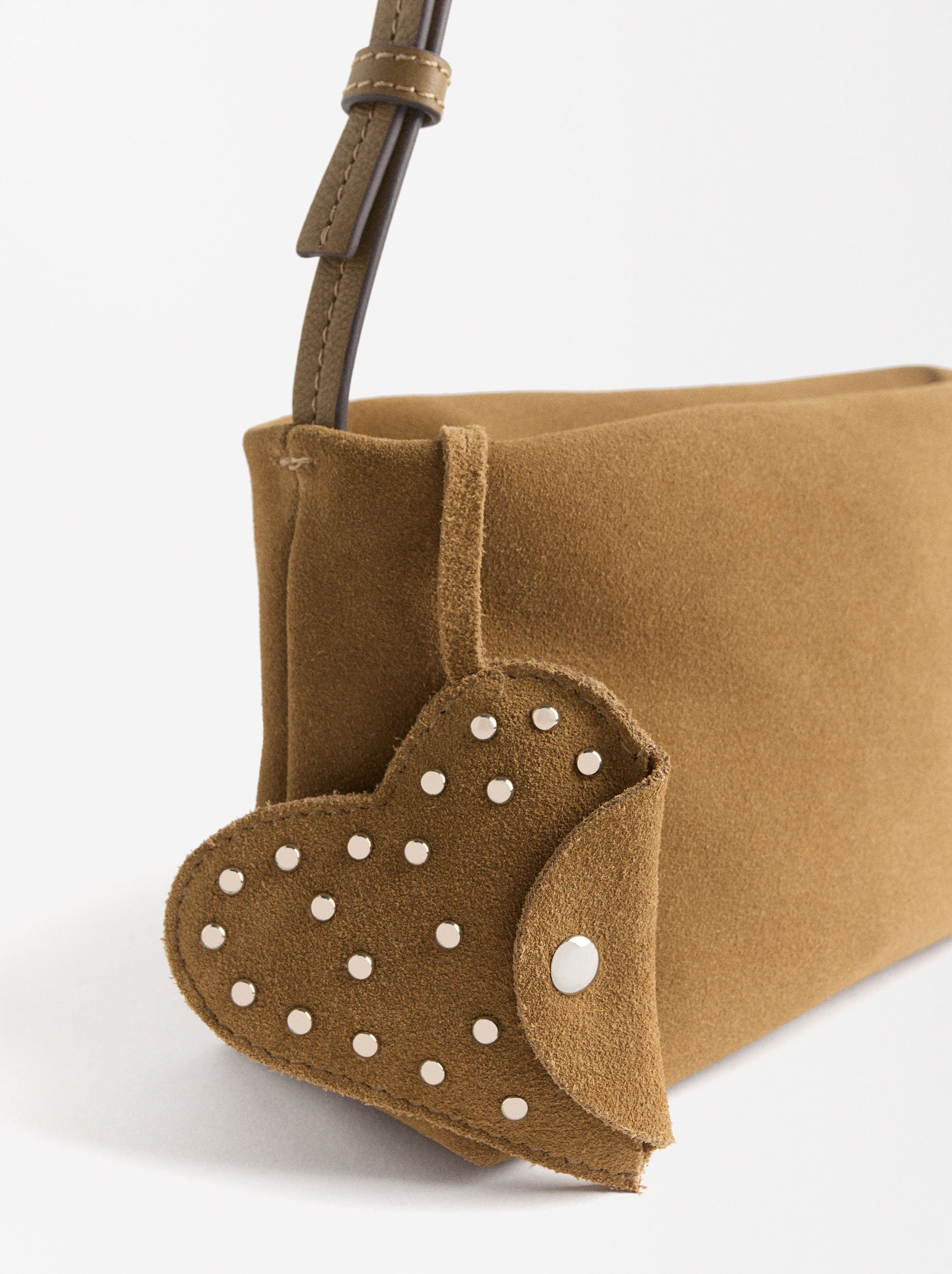 Leather crossbody bag with heart image number 2.0
