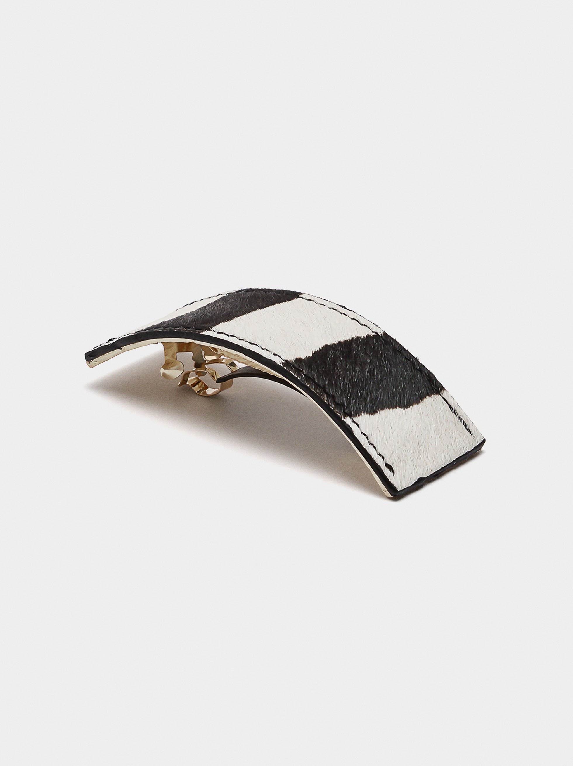 Pince française en cuir image number 0.0