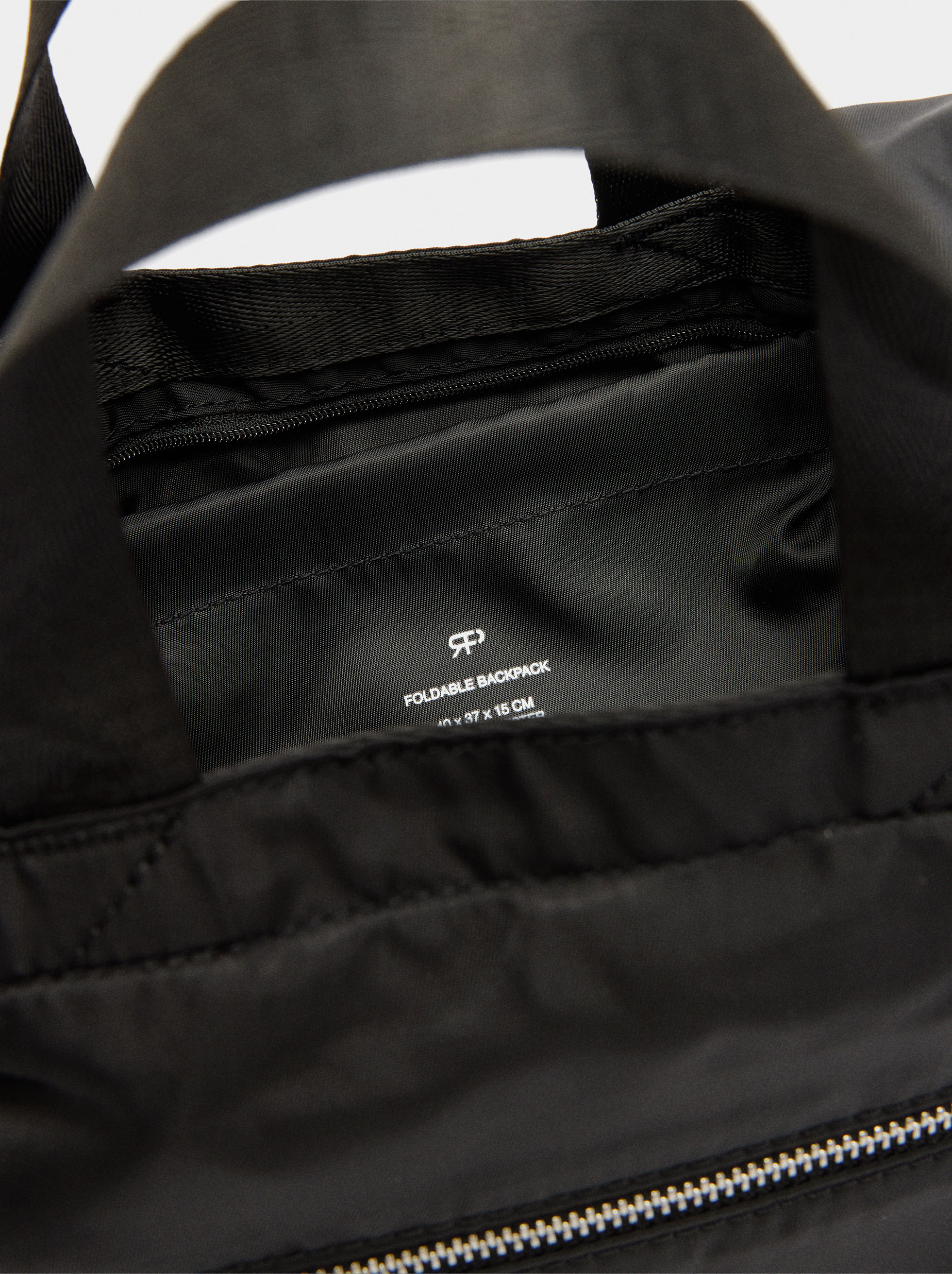 Sac à dos multi-usages pliable image number 3.0