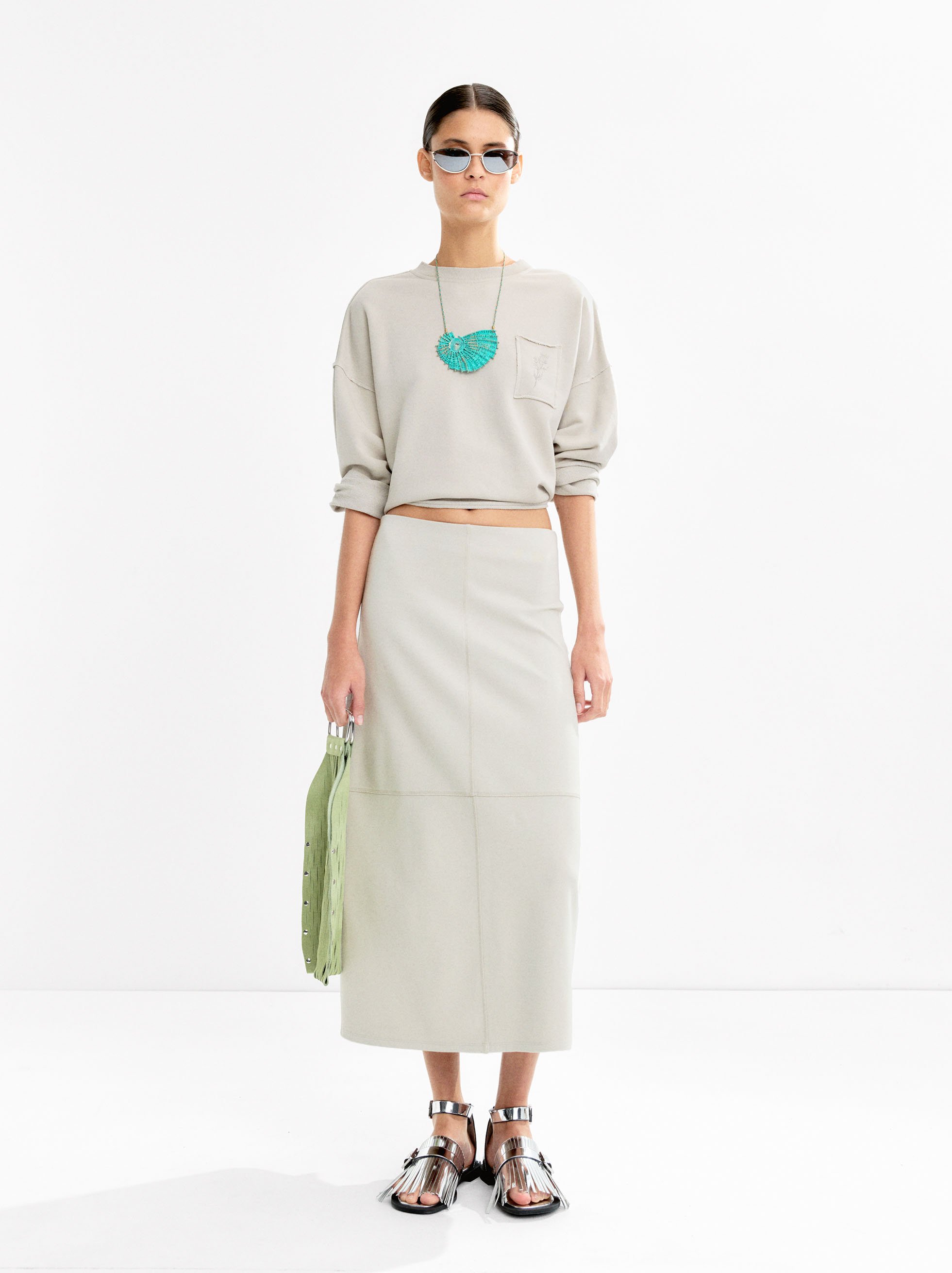 Sweatshirt with cotton and embroidery