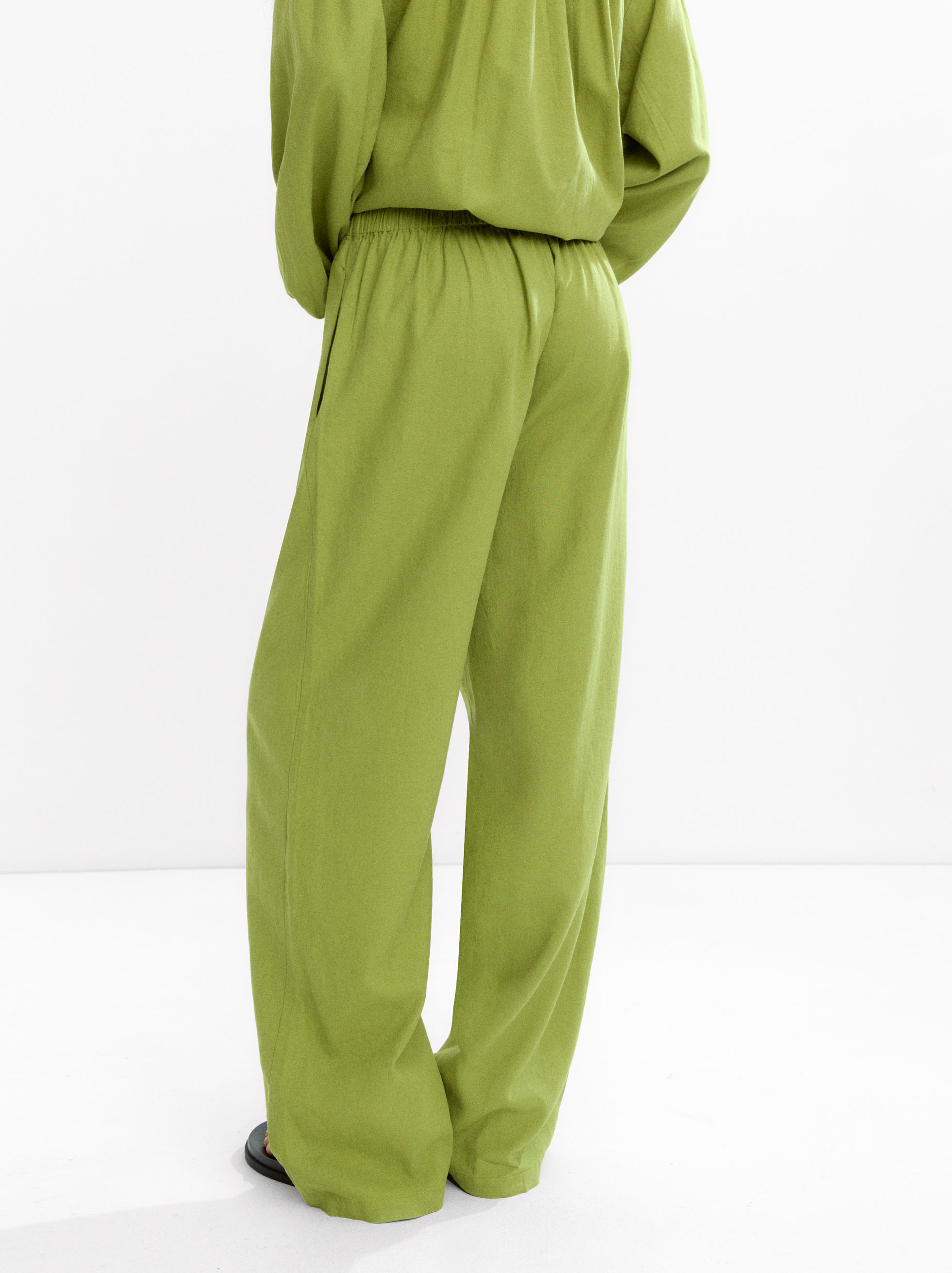 Trousers with linen elastic waistband image number 3.0