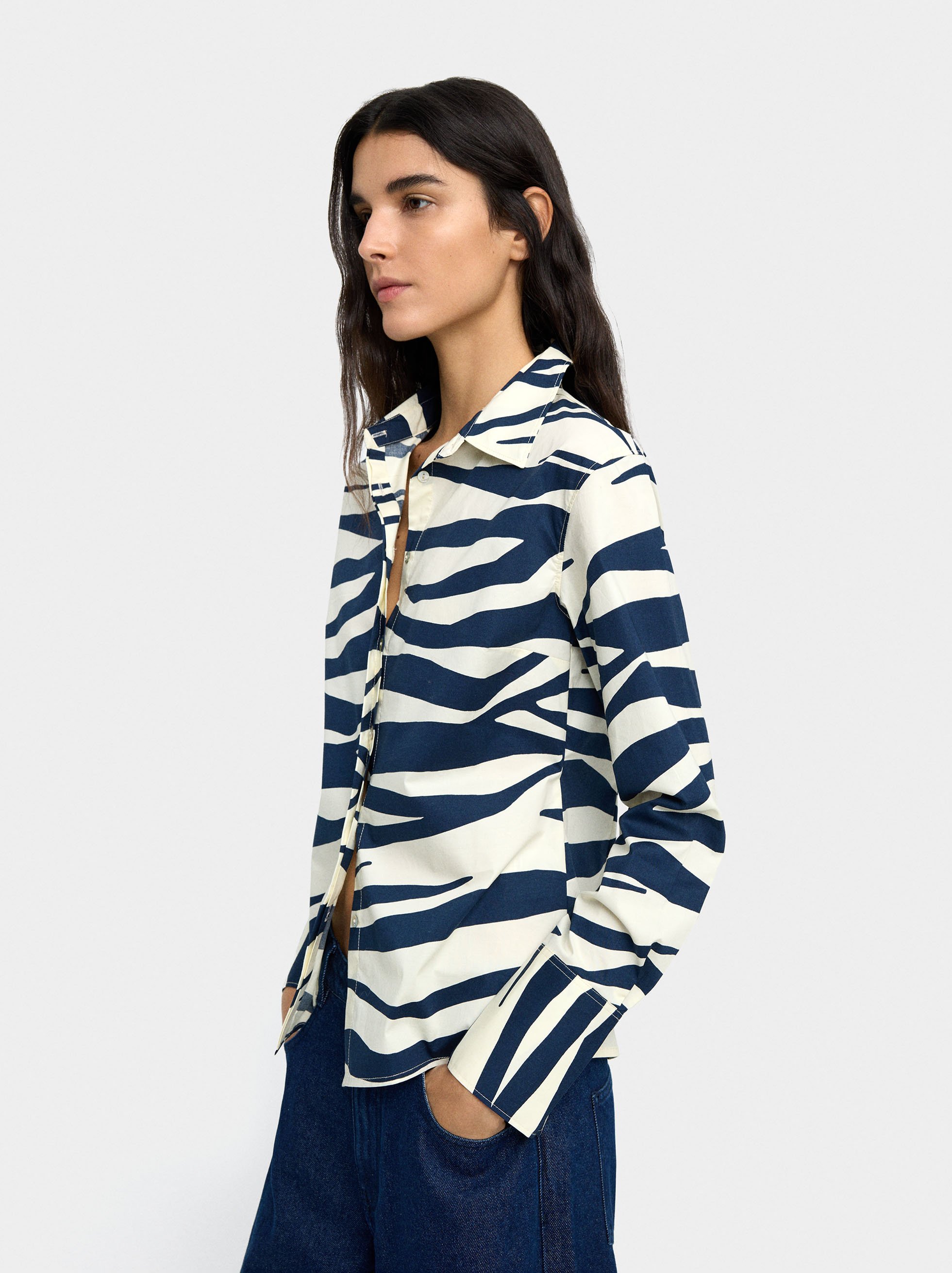 Printed cotton shirt image number 2.0