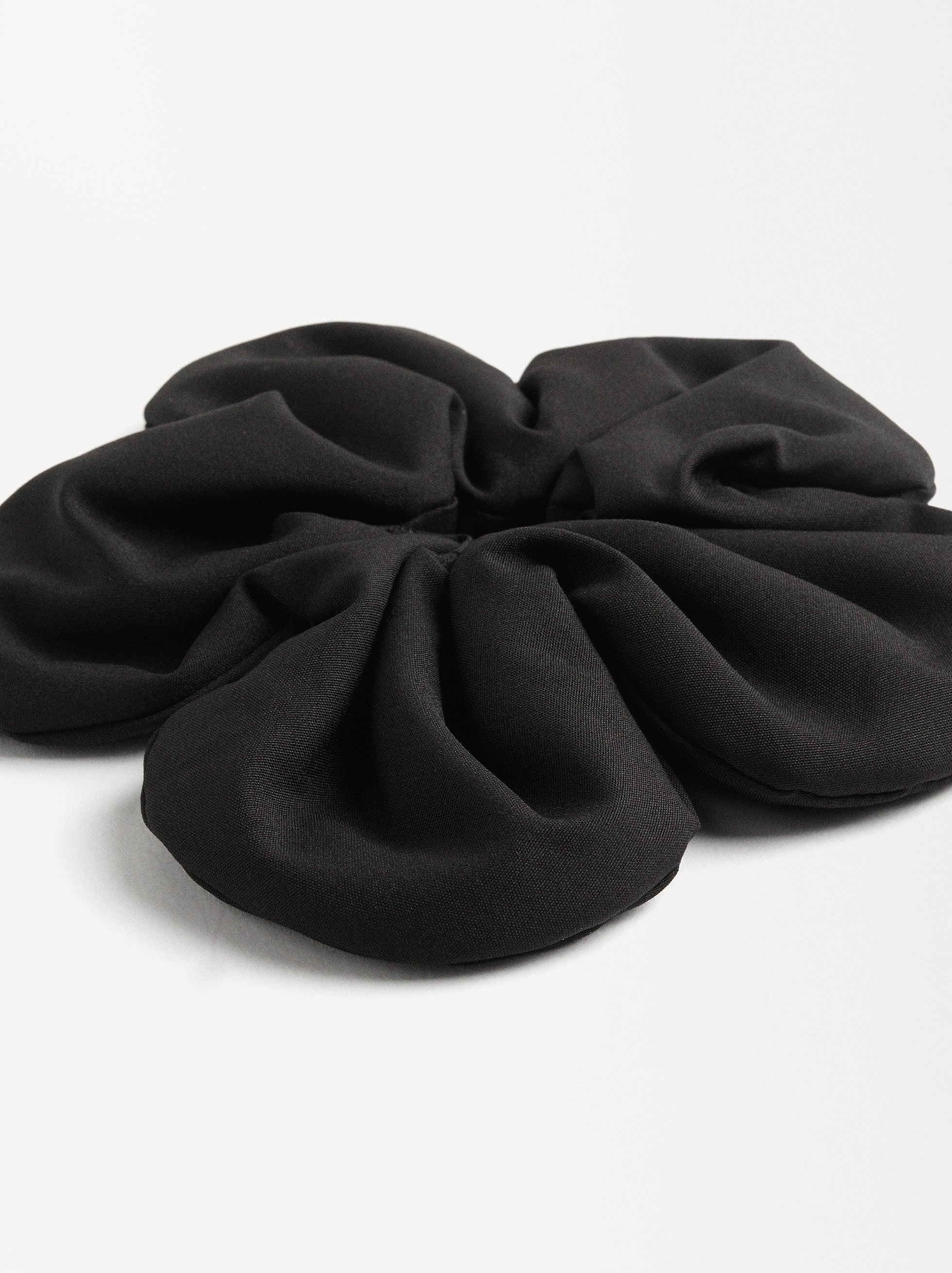 Scrunchie image number 2.0