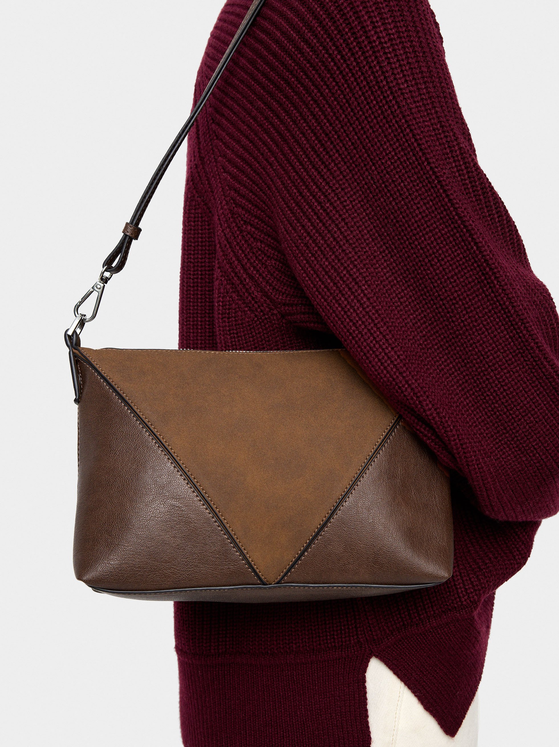 Crossbody bag contrast of textures image number 0.0