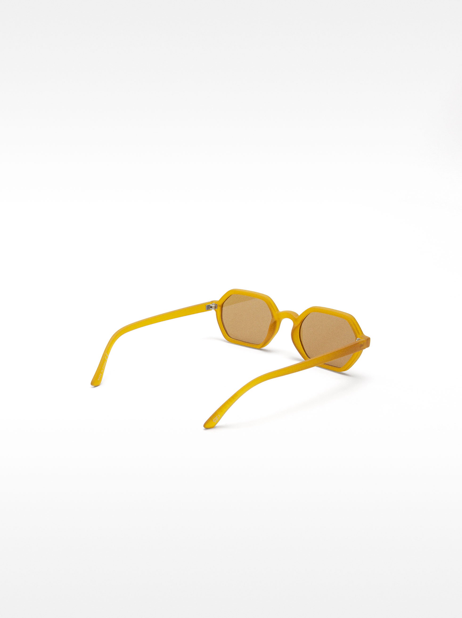 Hexagonal sunglasses image number 2.0