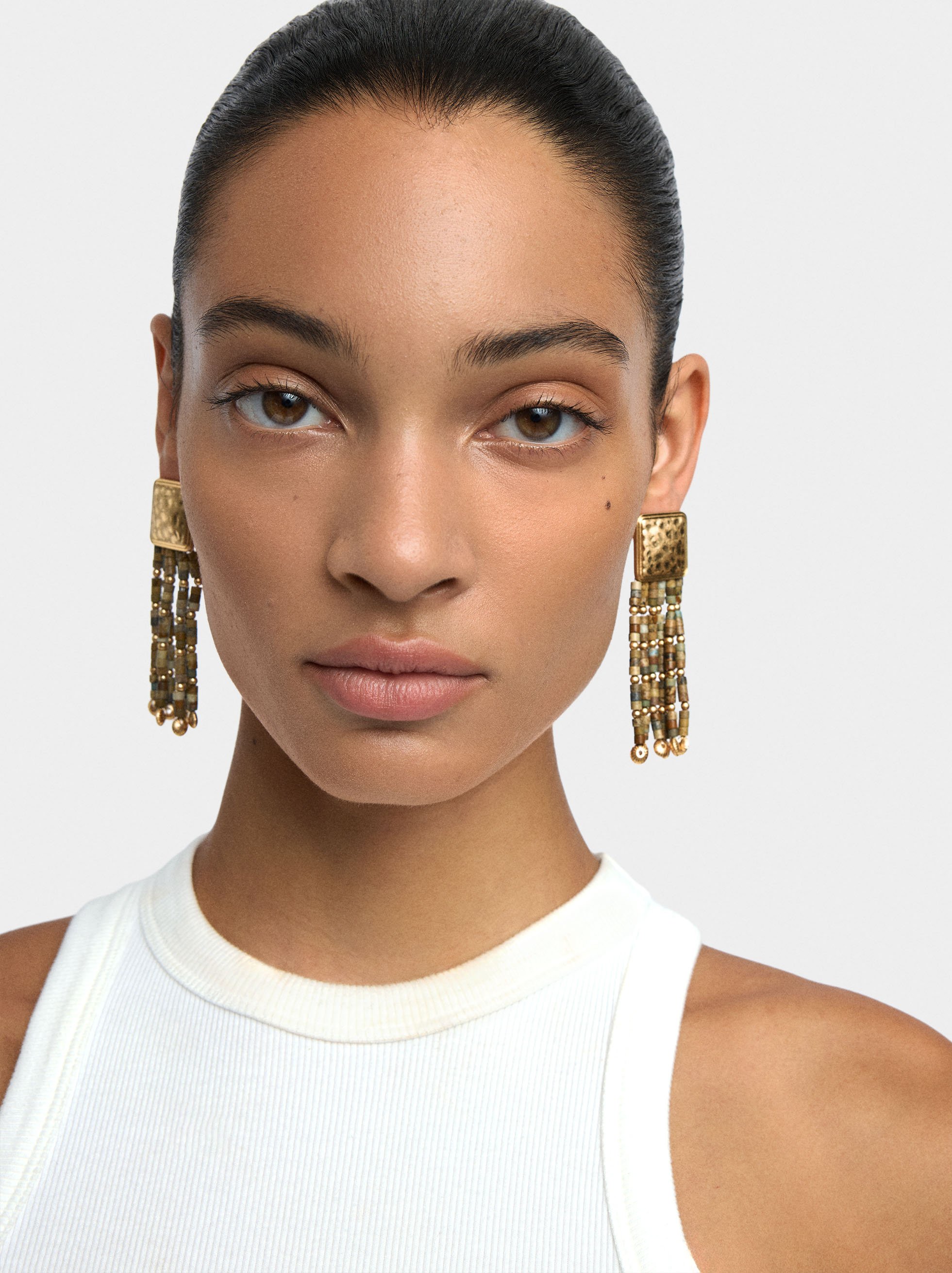 Maxi long earrings with multicolor beads image number 1.0