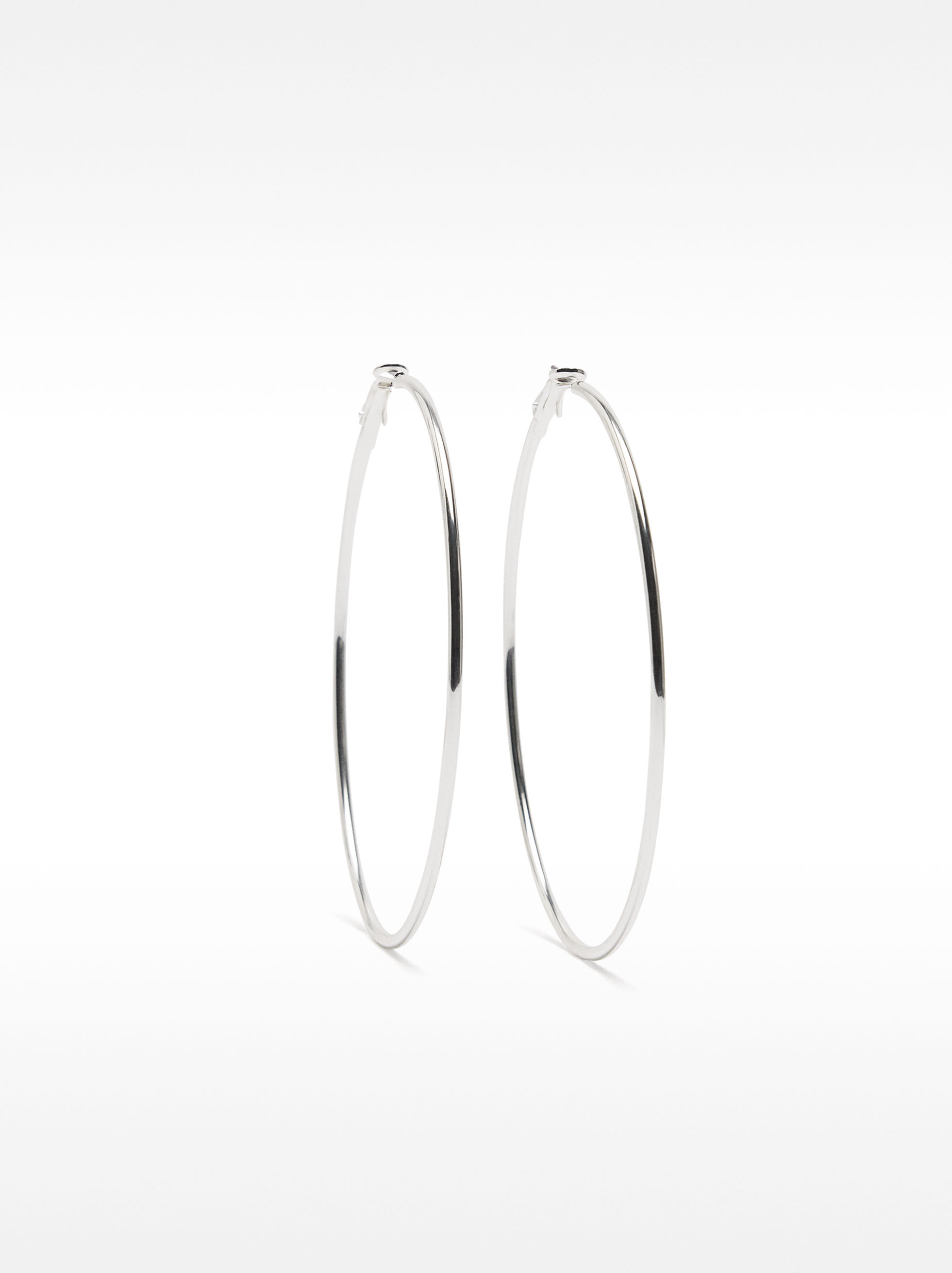 Basic Large Hoop Earrings image number 0.0