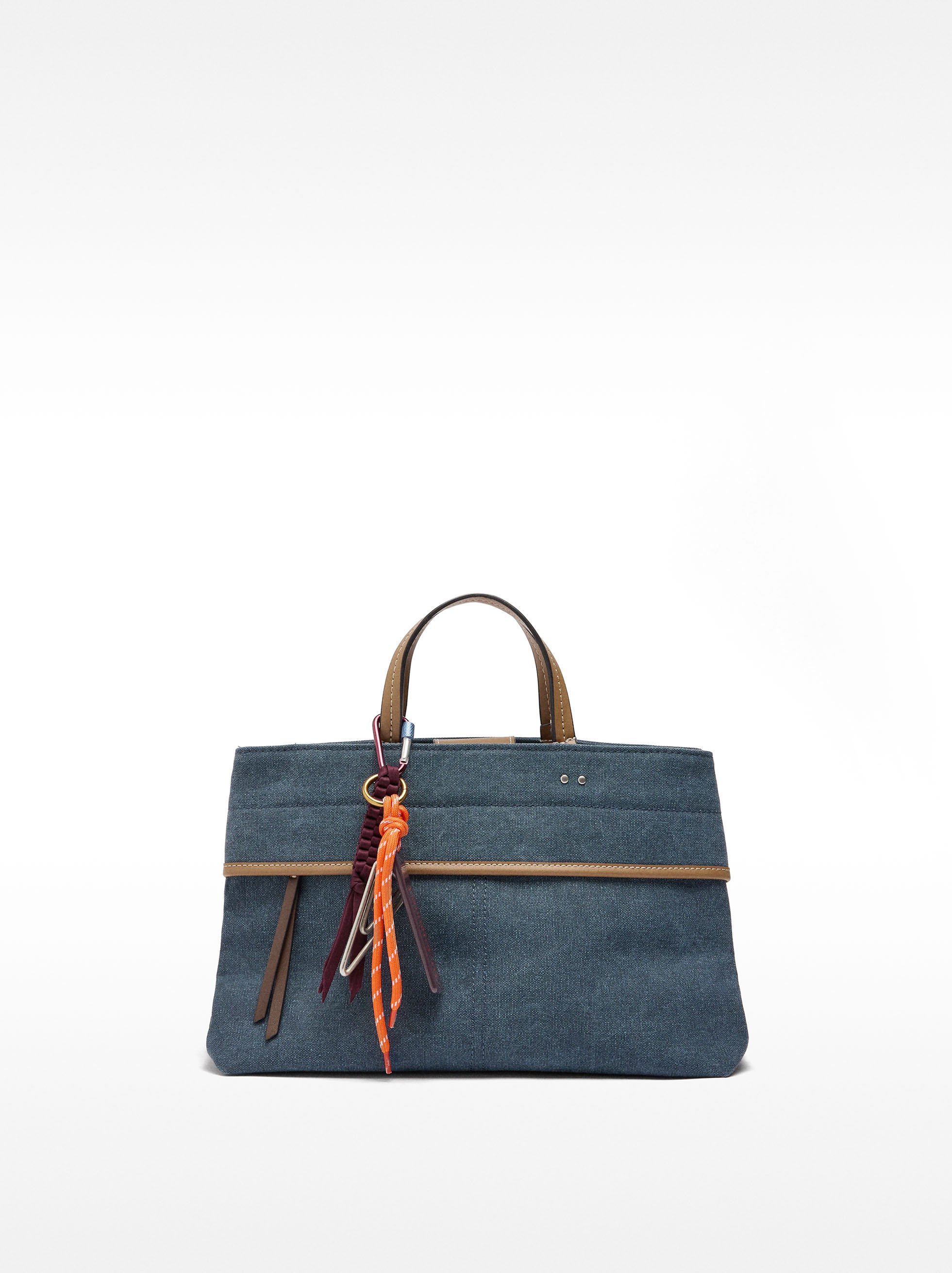 Canvas tote bag with charm image number 0.0