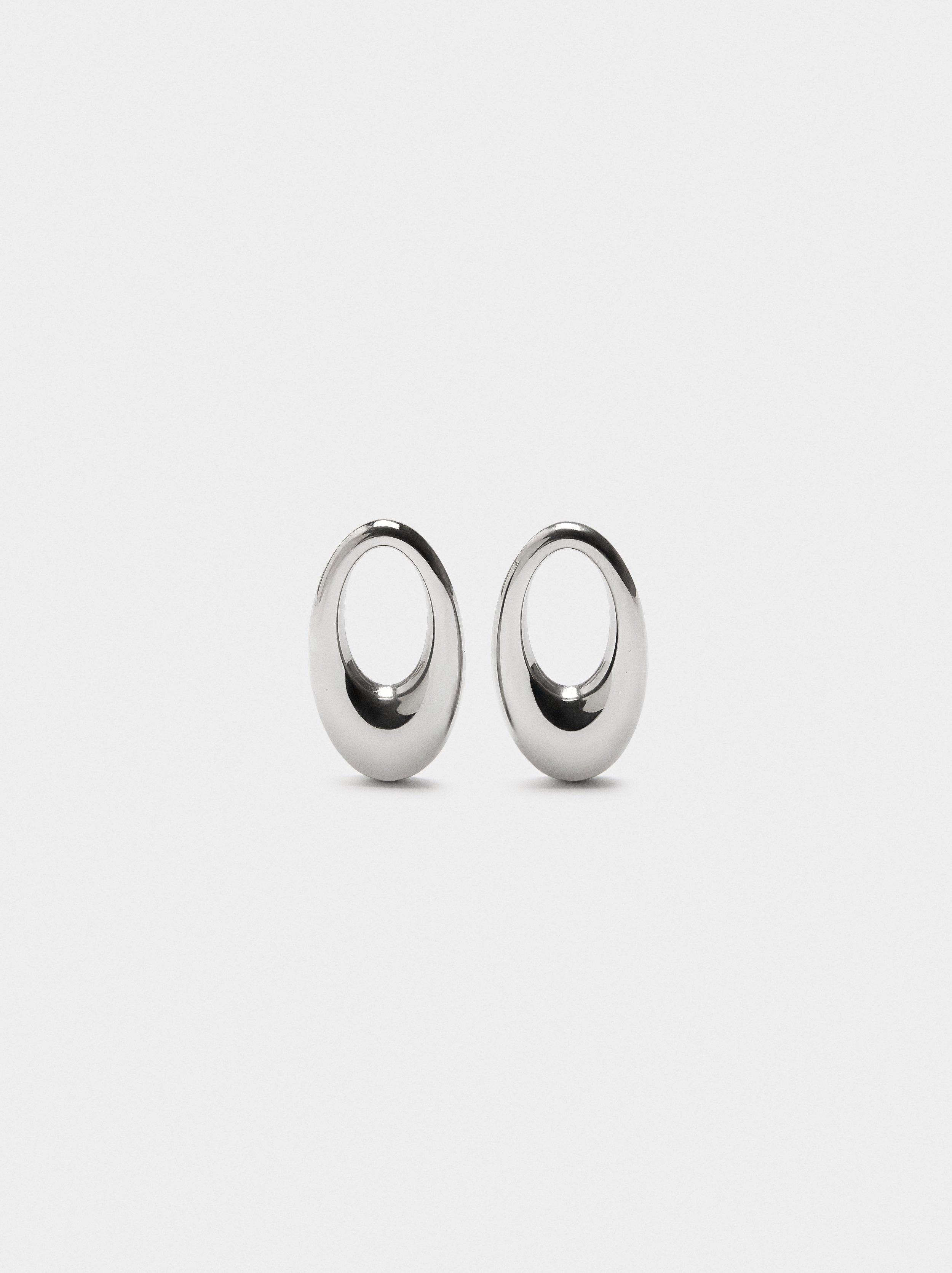 Oval hoop earrings - stainless steel image number 1.0