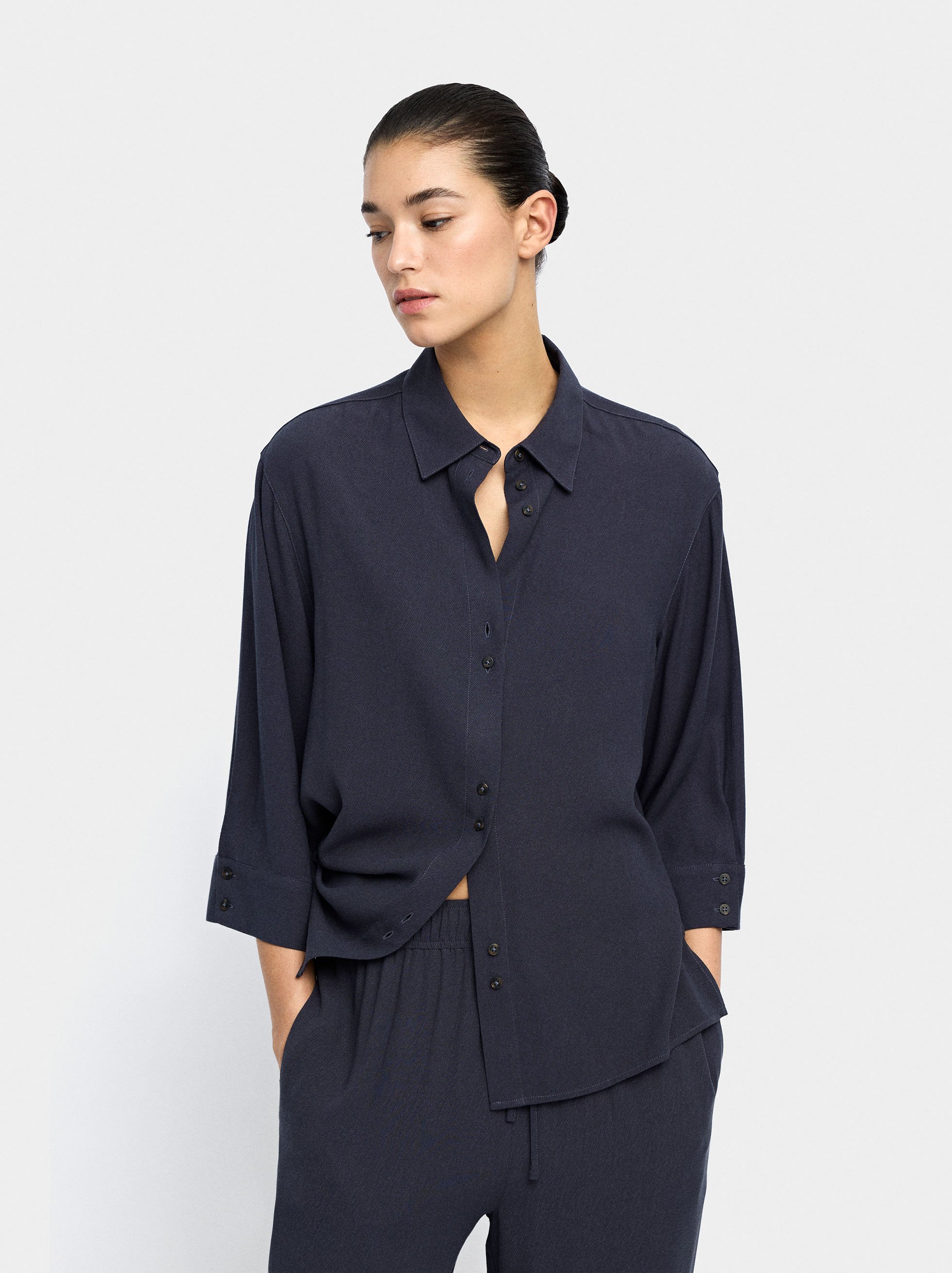 Camisa de lyocell botões duplos image number 0.0