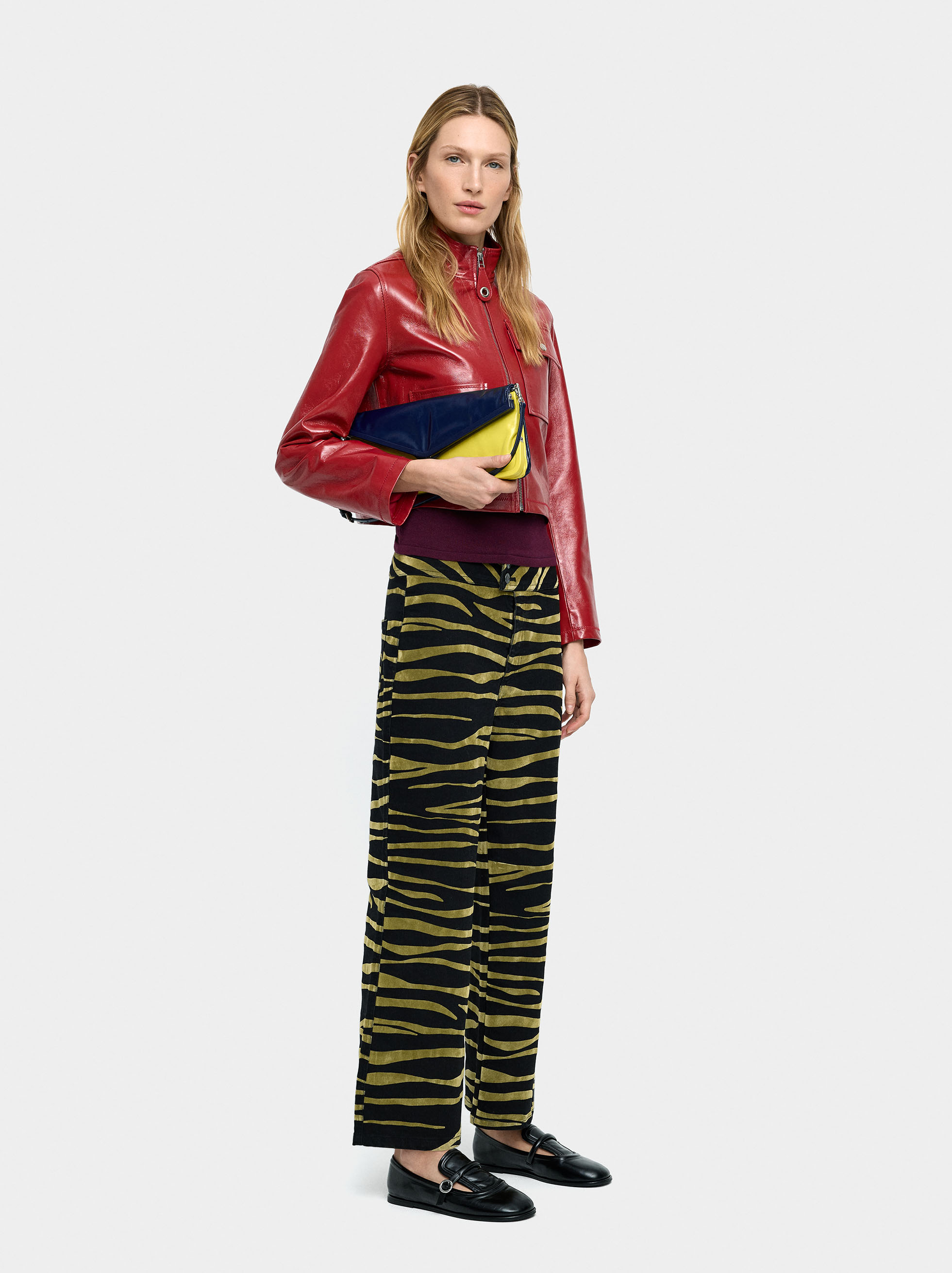 Leather jacket with zipper image number 4.0