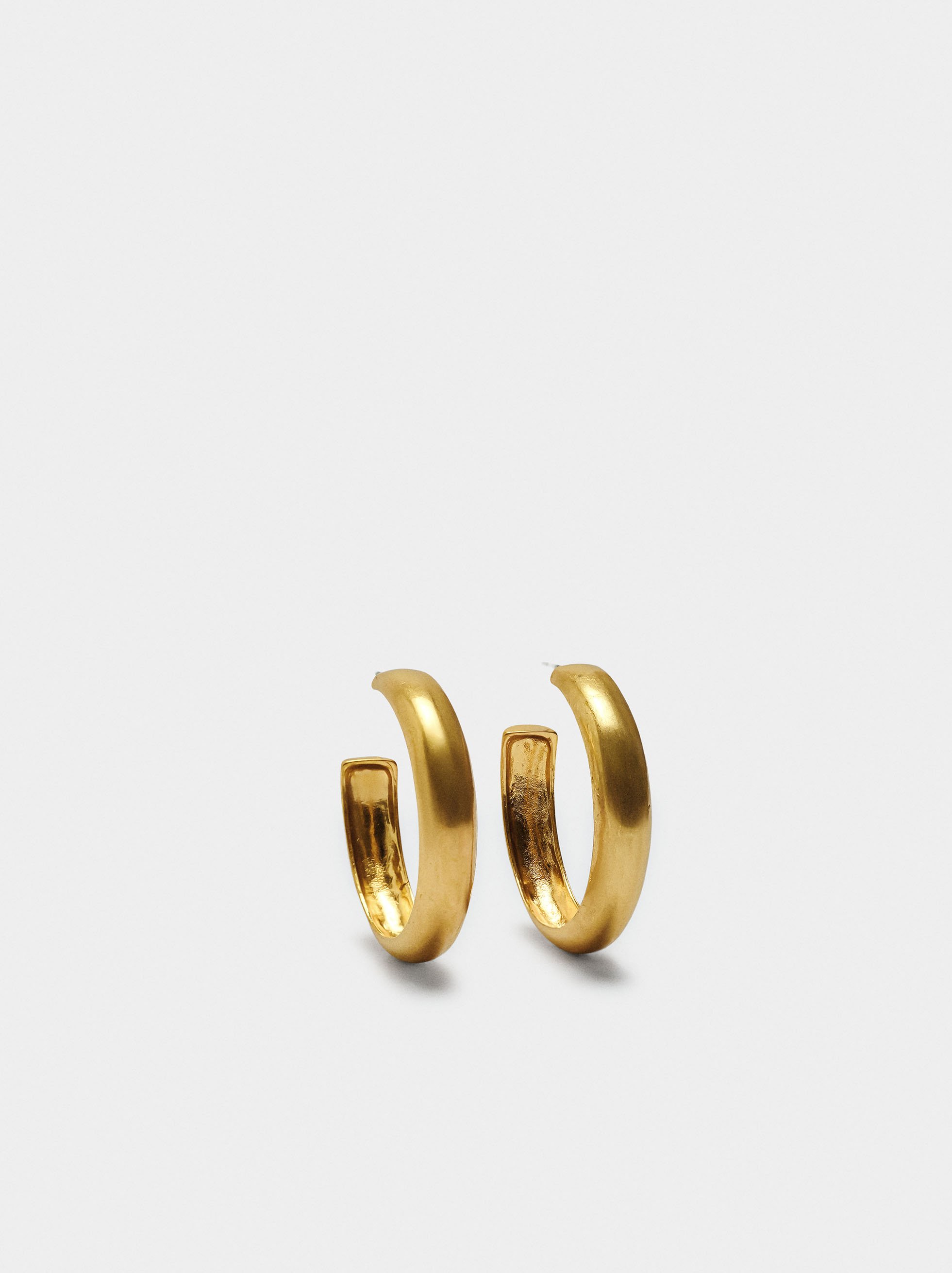 Smooth open hoop earrings image number 0.0
