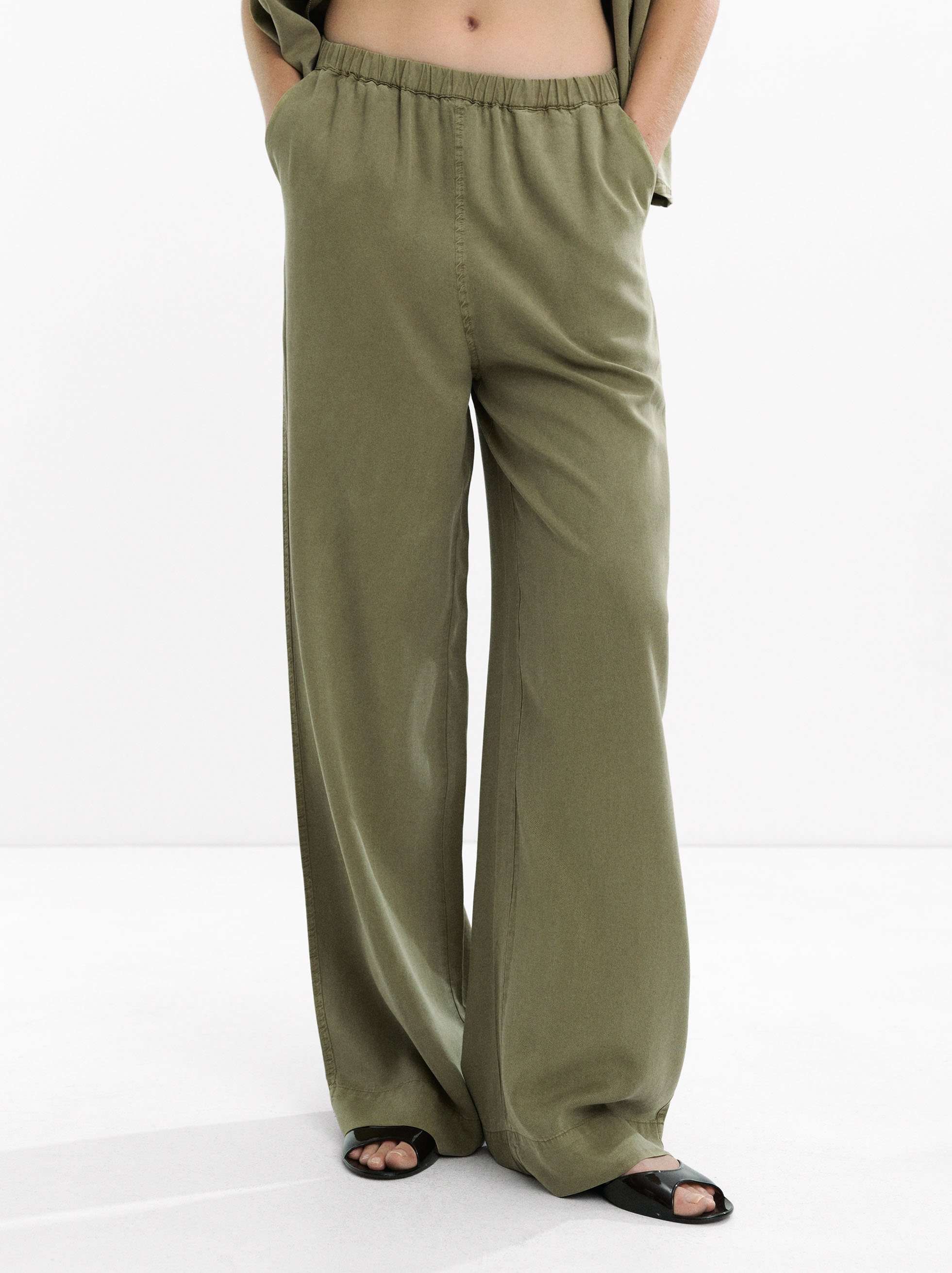 Loose-fitting trousers with elastic waistband image number 1.0