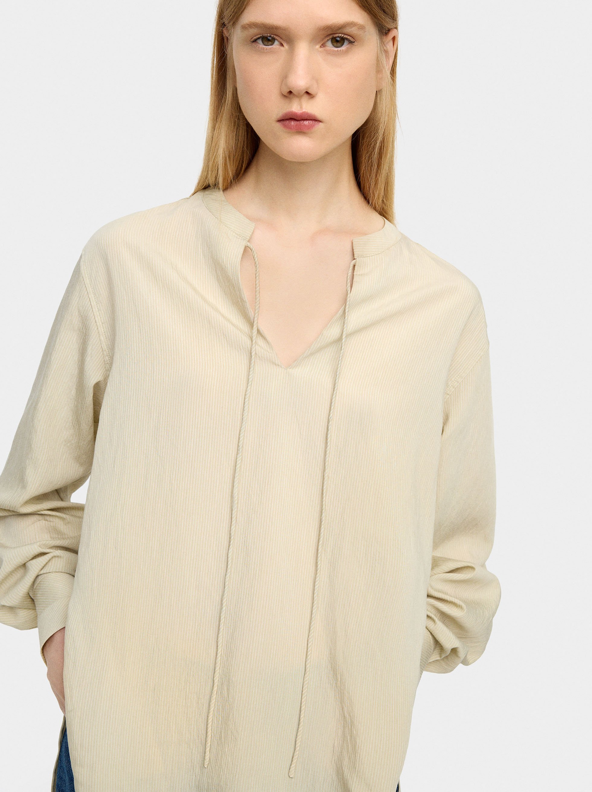 Striped long-sleeve shirt image number 1.0