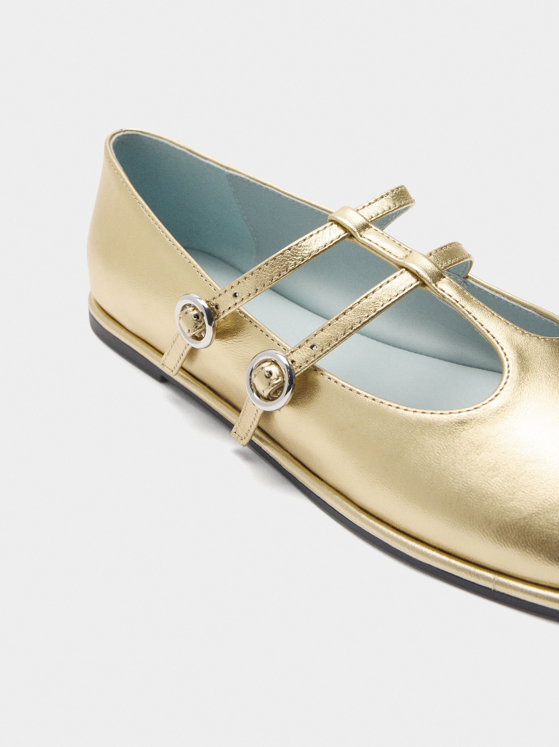 Sabates planes de pell amb doble T-barra image number 5.0