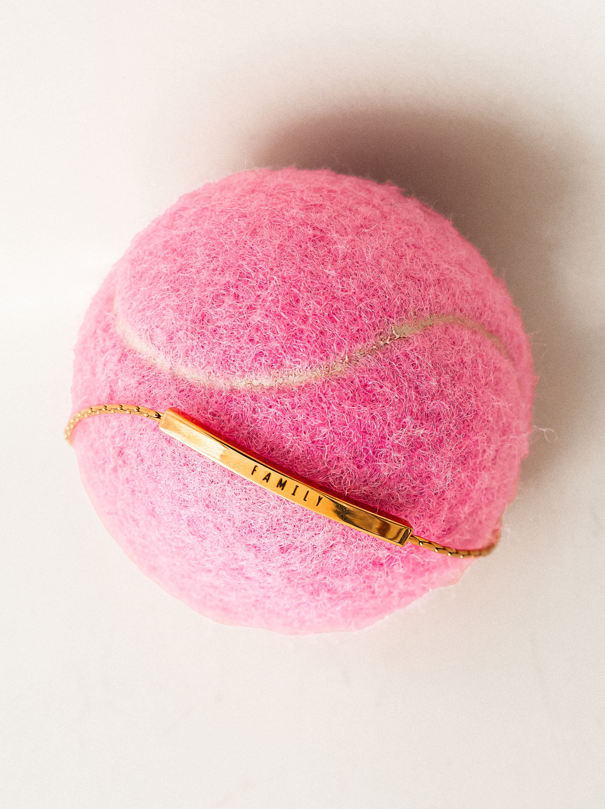 Exclusivo Online - Pulsera de acero inoxidable dorado personzalizable image number 0.0