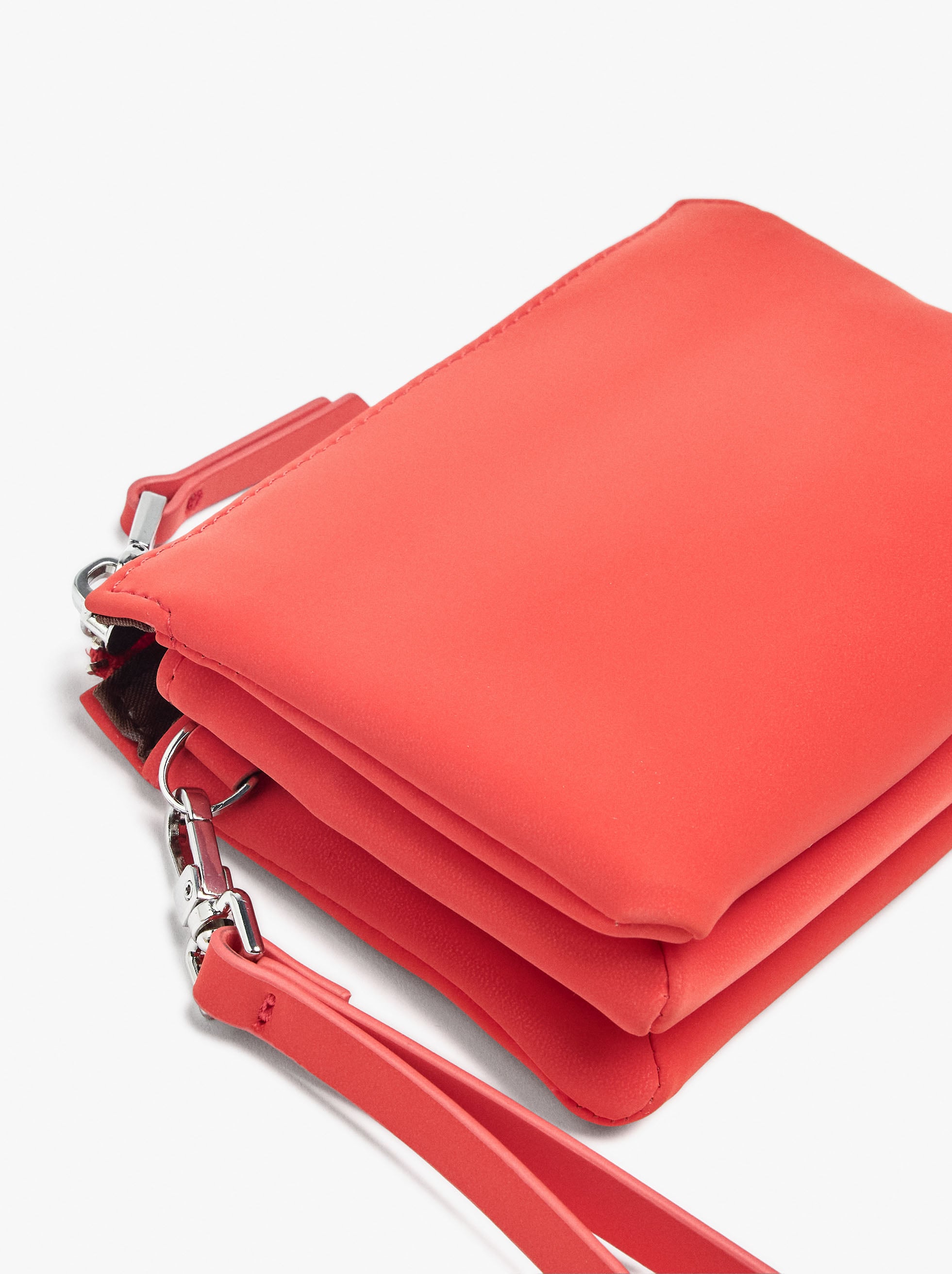 Coin purse with triple soft texture image number 1.0