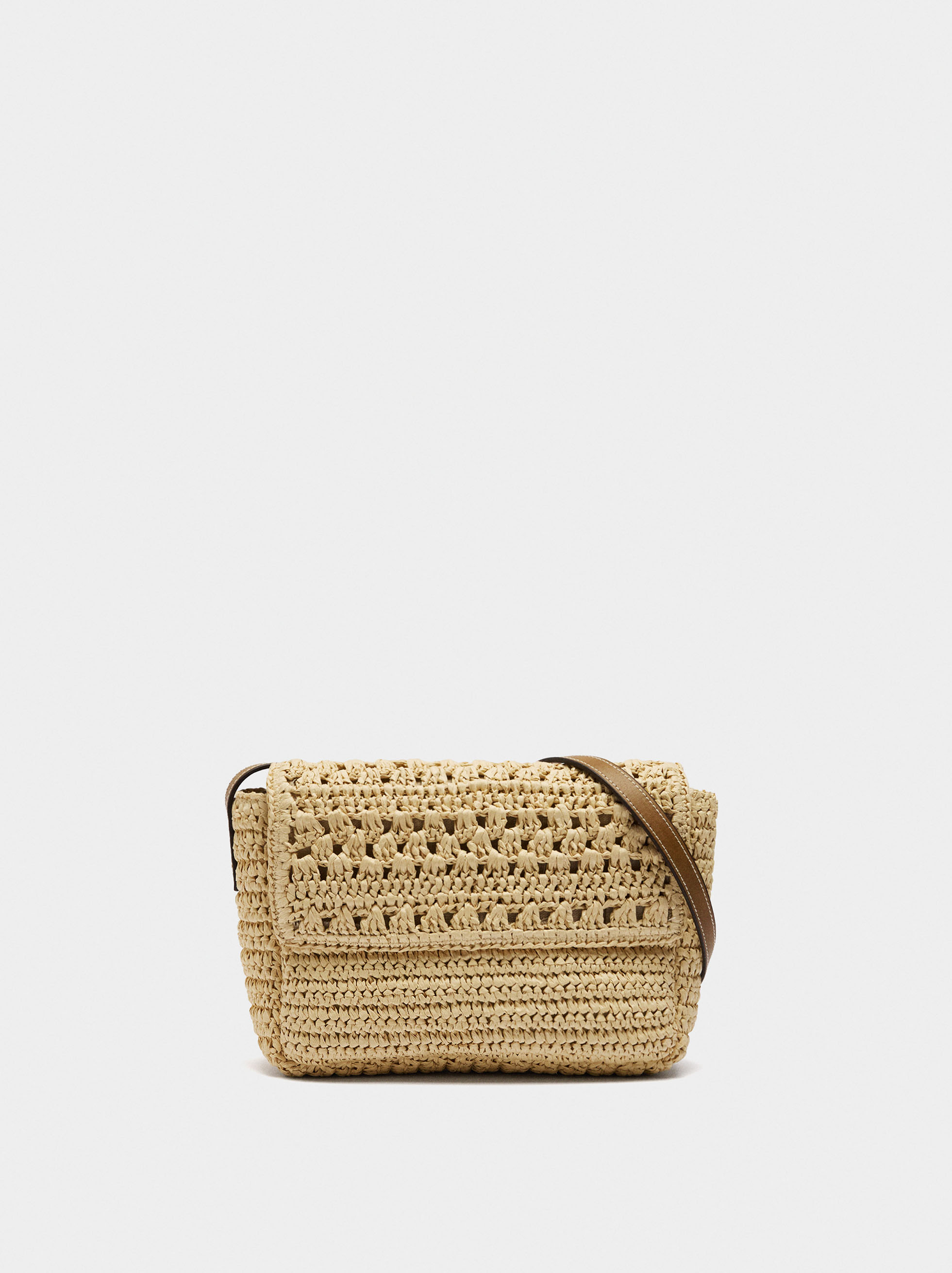 Bolso de bandolera efecto rafia image number 0.0