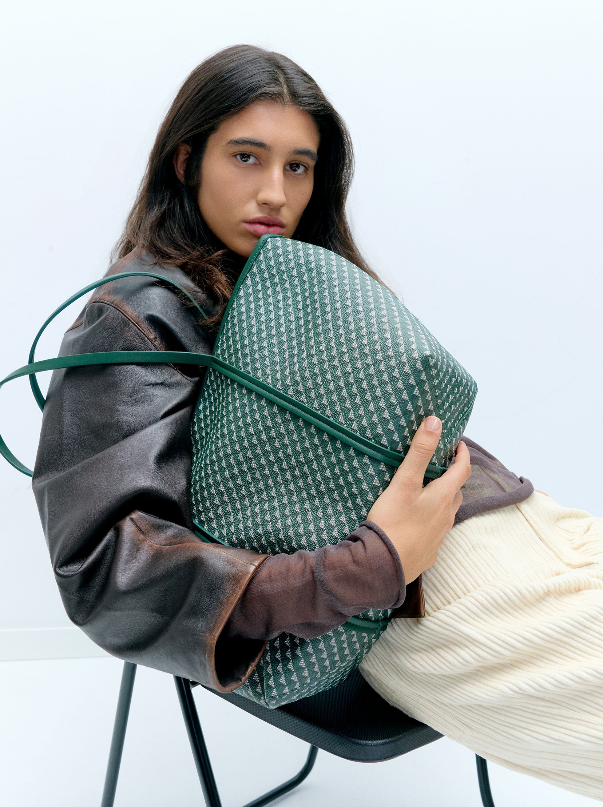 Sac shopper imprimé avec pochette amovible image number 7.0