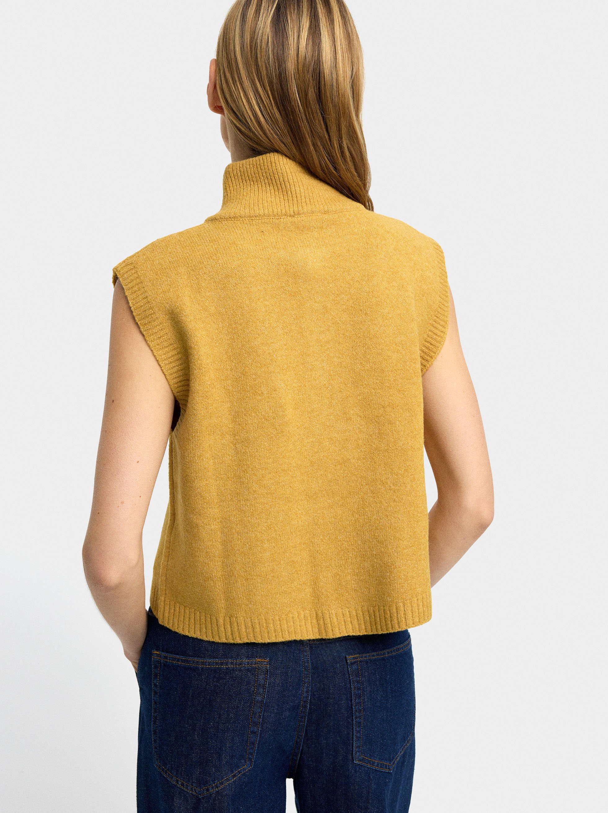 Knit vest with zipper closure image number 3.0