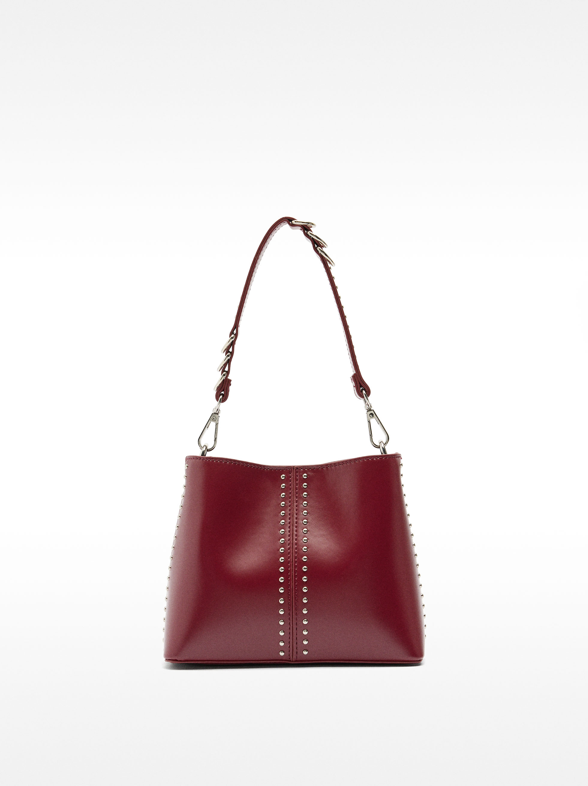 Bolso bucket con tachuelas image number 0.0