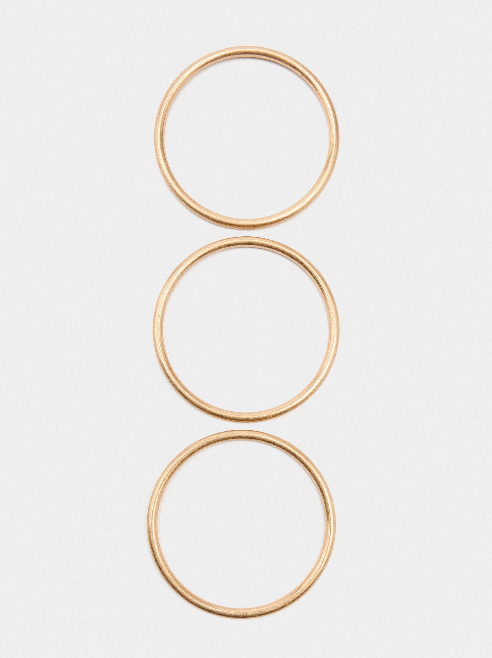 Set of plain bracelets image number 3.0