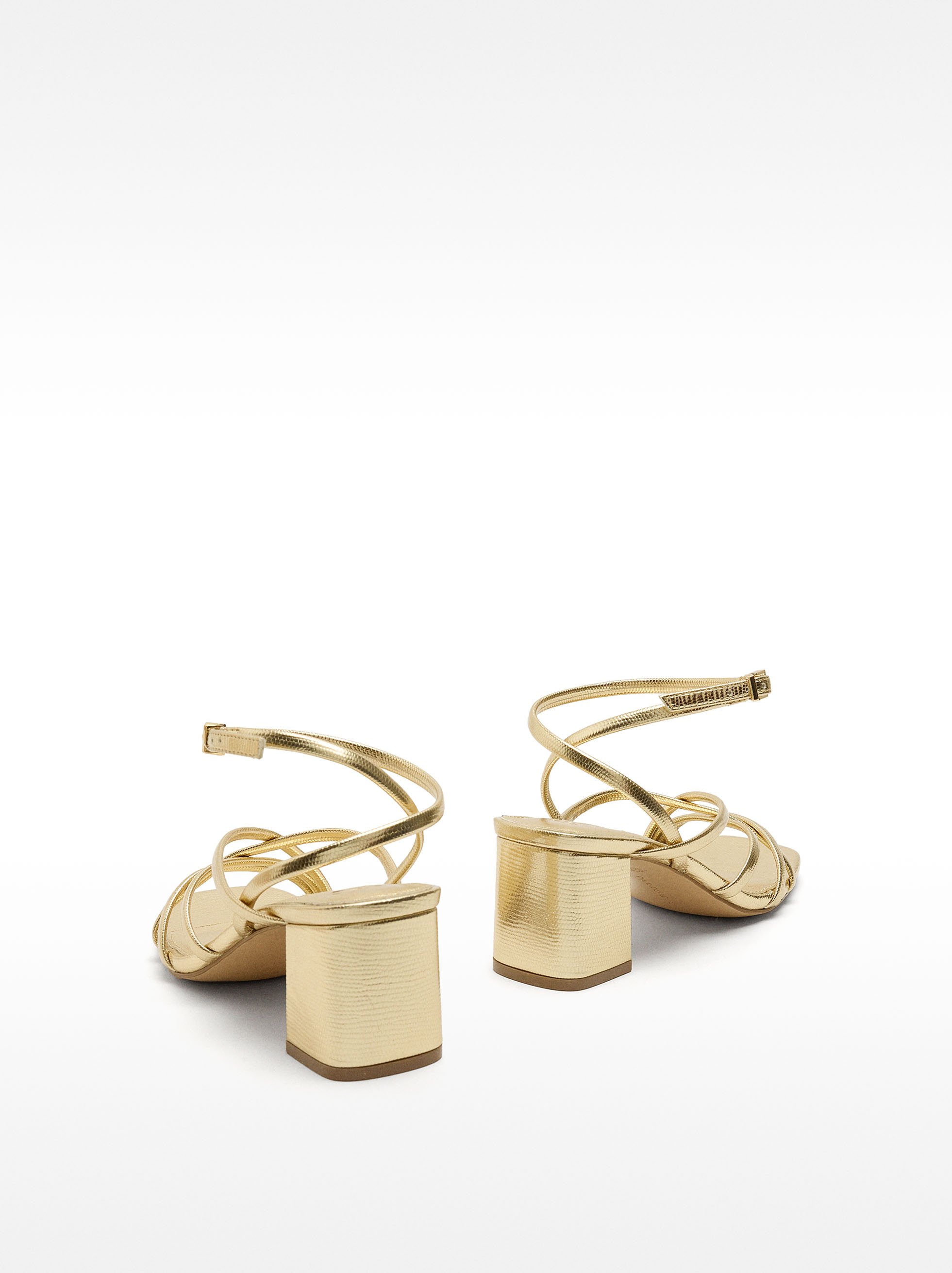 Heeled sandals with crossed straps image number 3.0