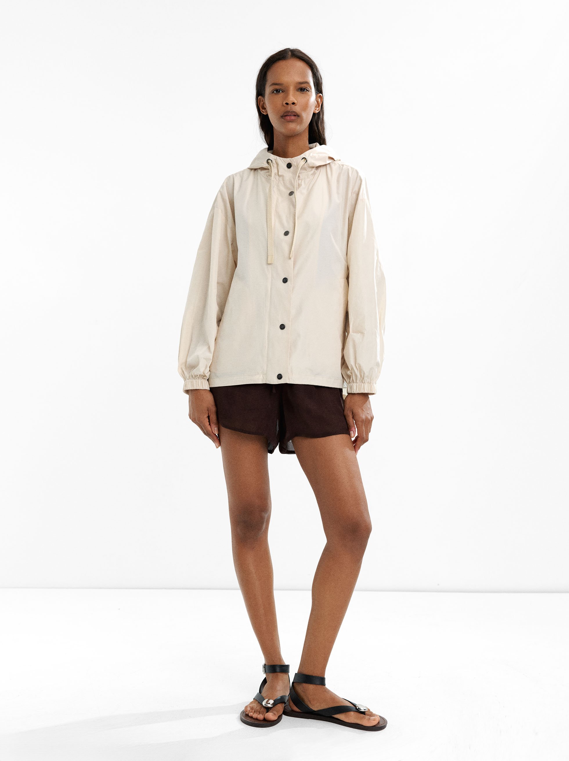 Hooded jacket with side pockets image number 4.0