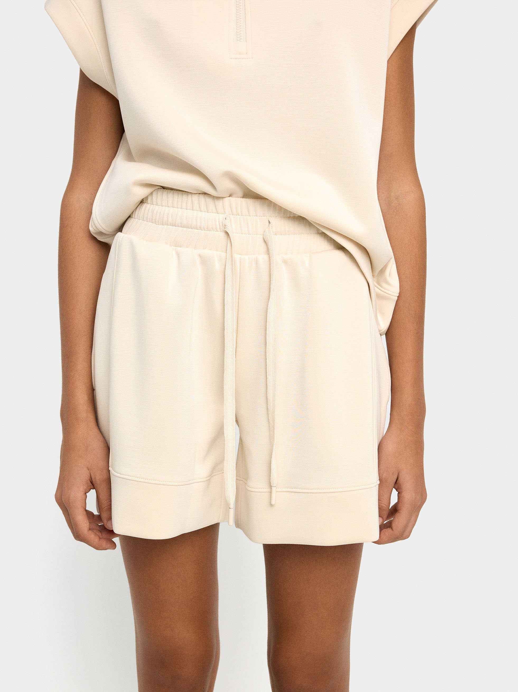 Shorts with elastic waist and soft touch image number 1.0