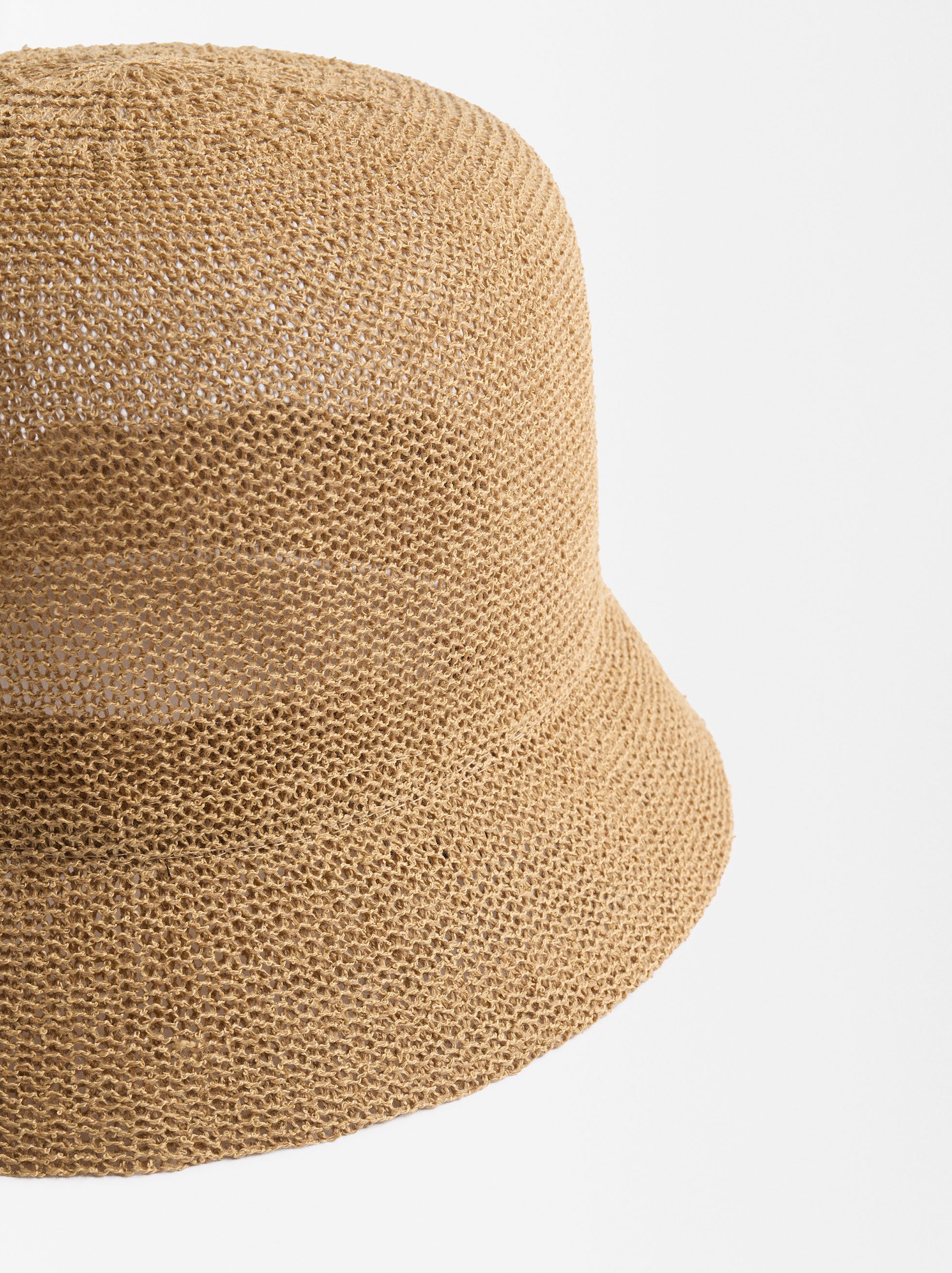 Knitted bucket hat image number 1.0