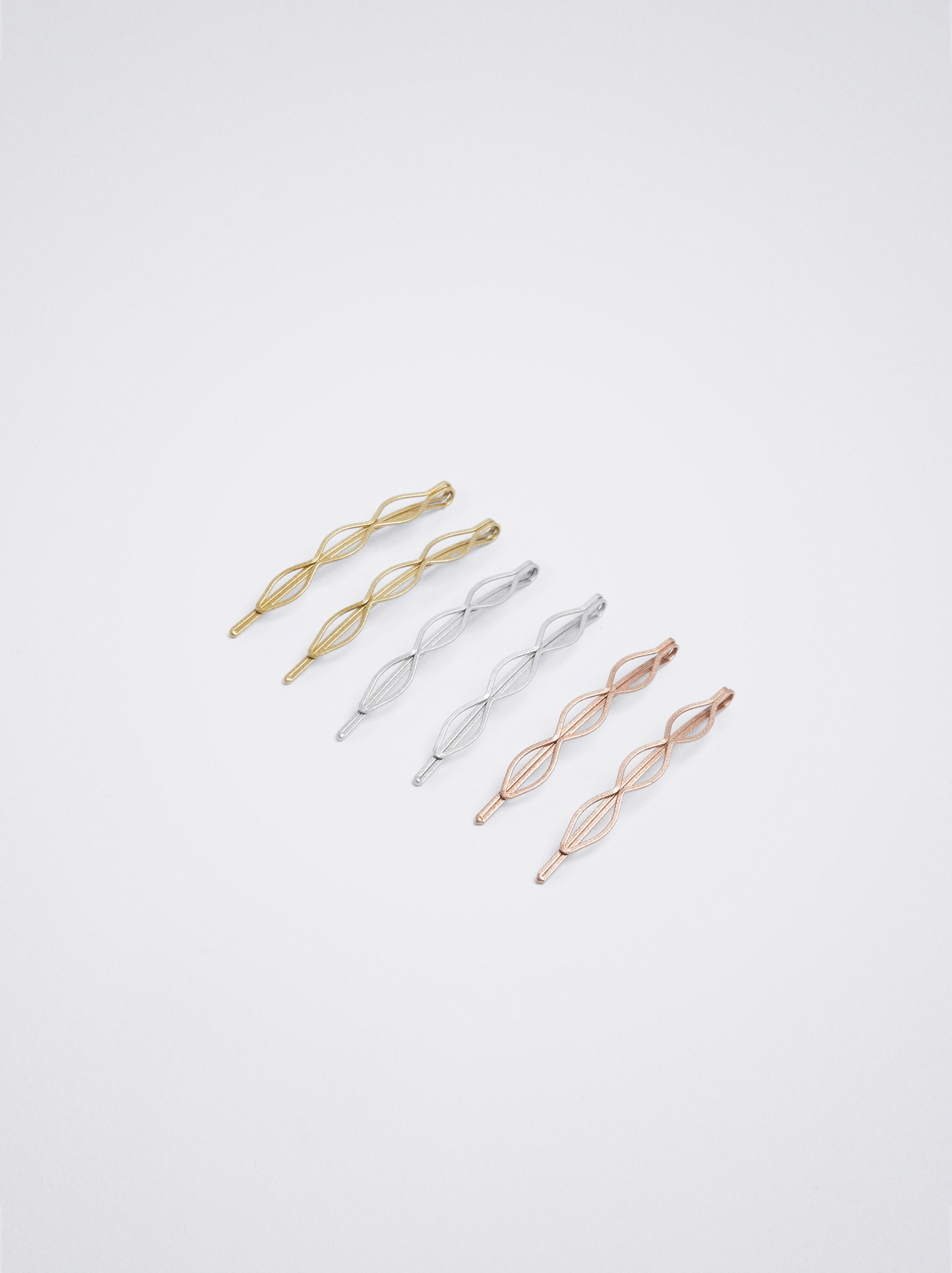 Set Of Metallic Hairslides image number 0.0