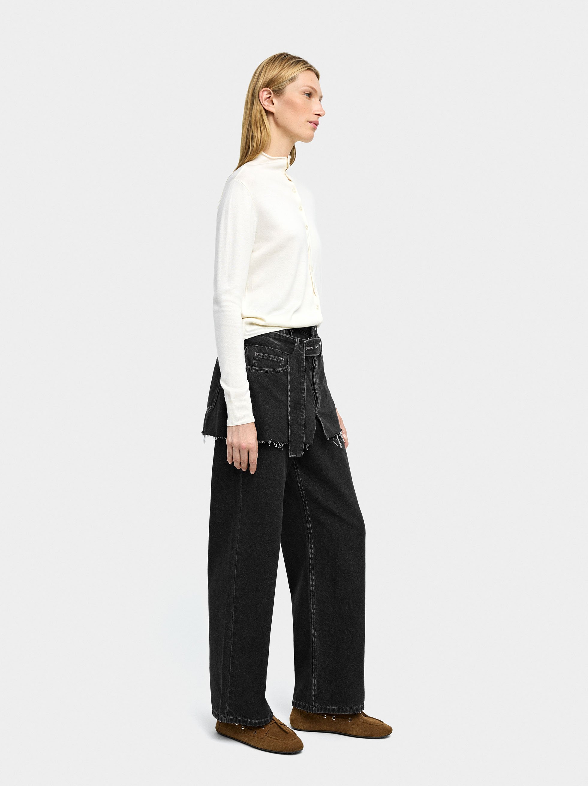 Pantalons en denim droits avec détail de jupe image number 2.0