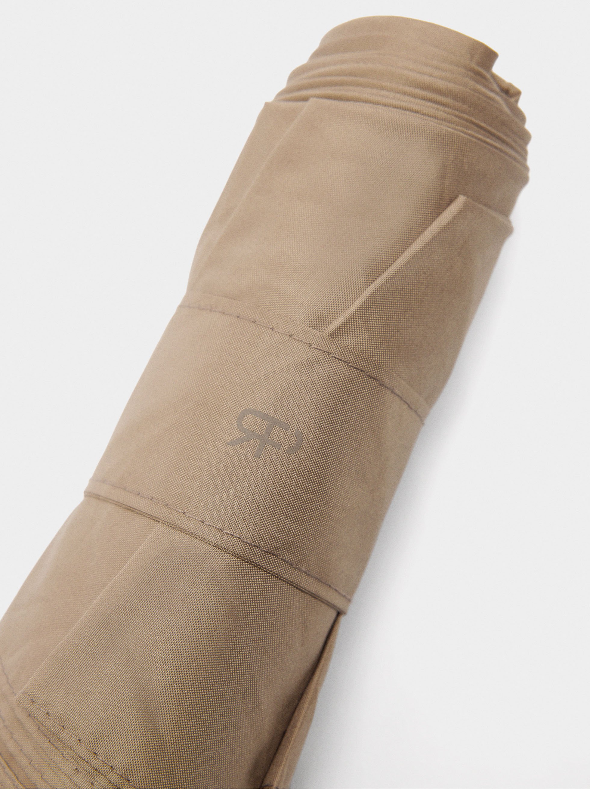 Medium umbrella image number 1.0