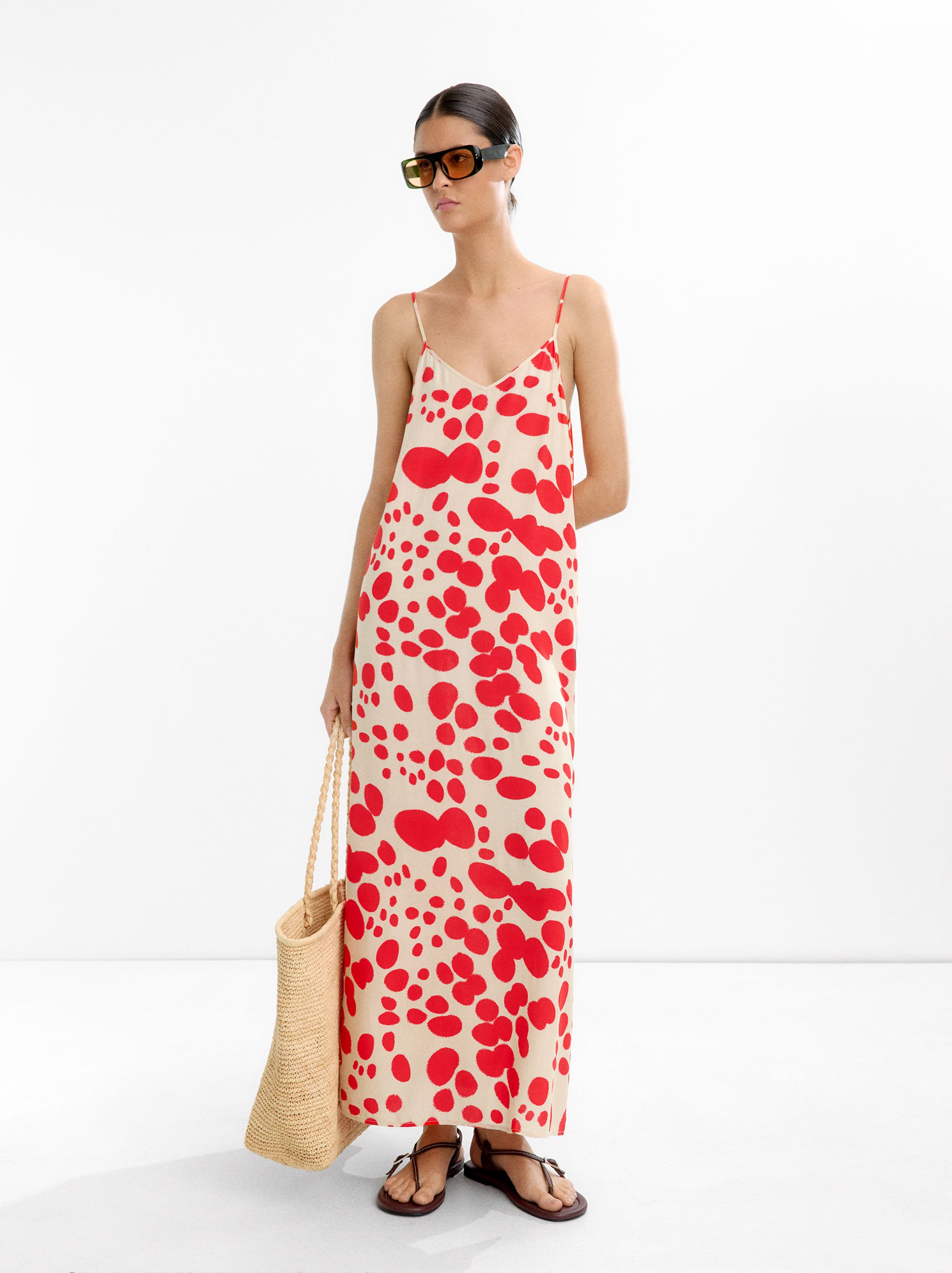 Long printed dress with straps image number 1.0