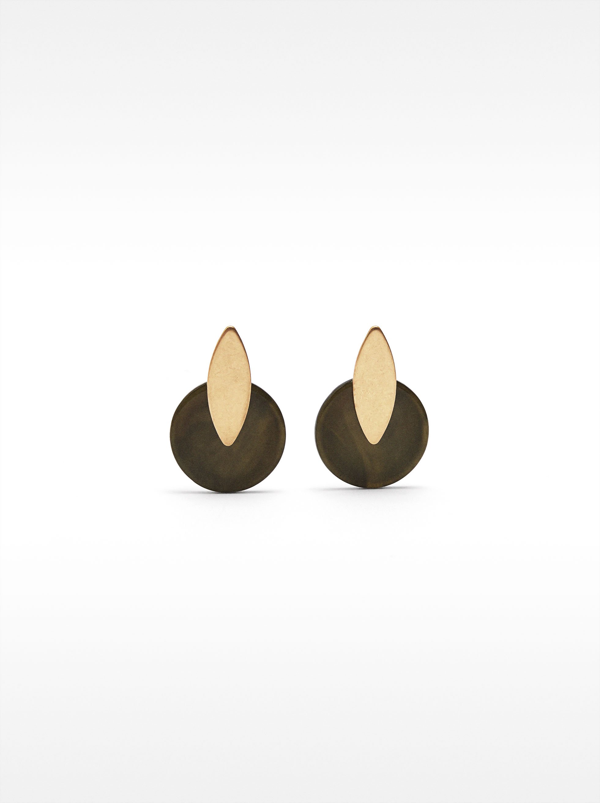 Round earrings with resin image number 0.0