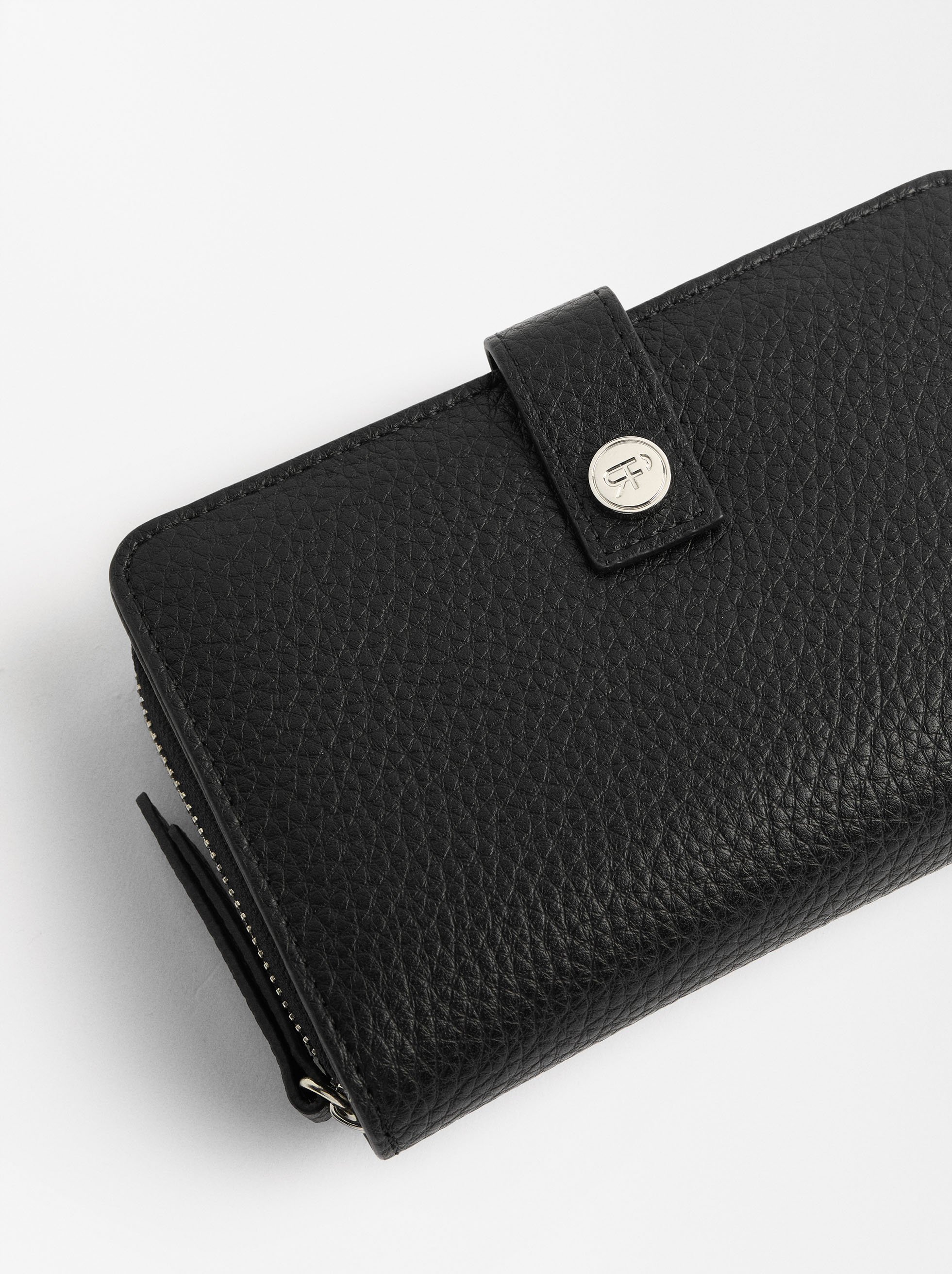 Textured wallet image number 1.0