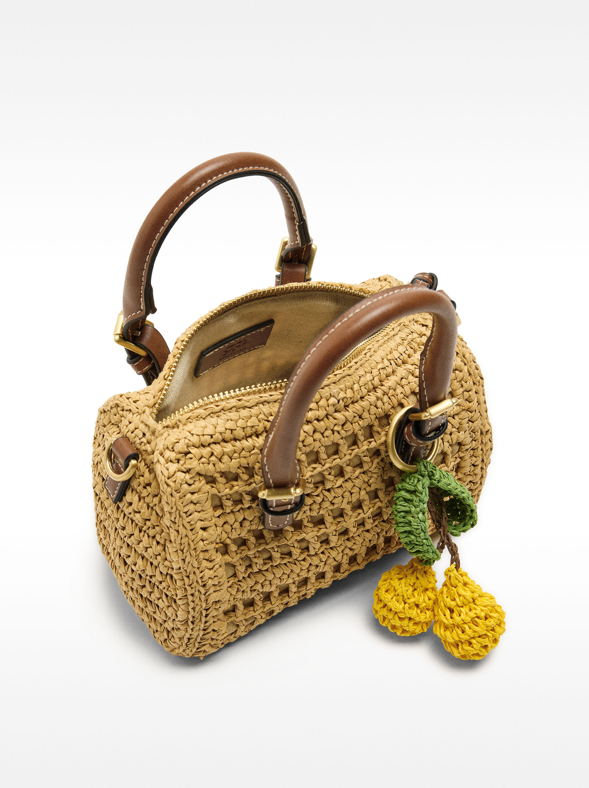 Straw-effect tote bag with pendant, Natural, hi-res