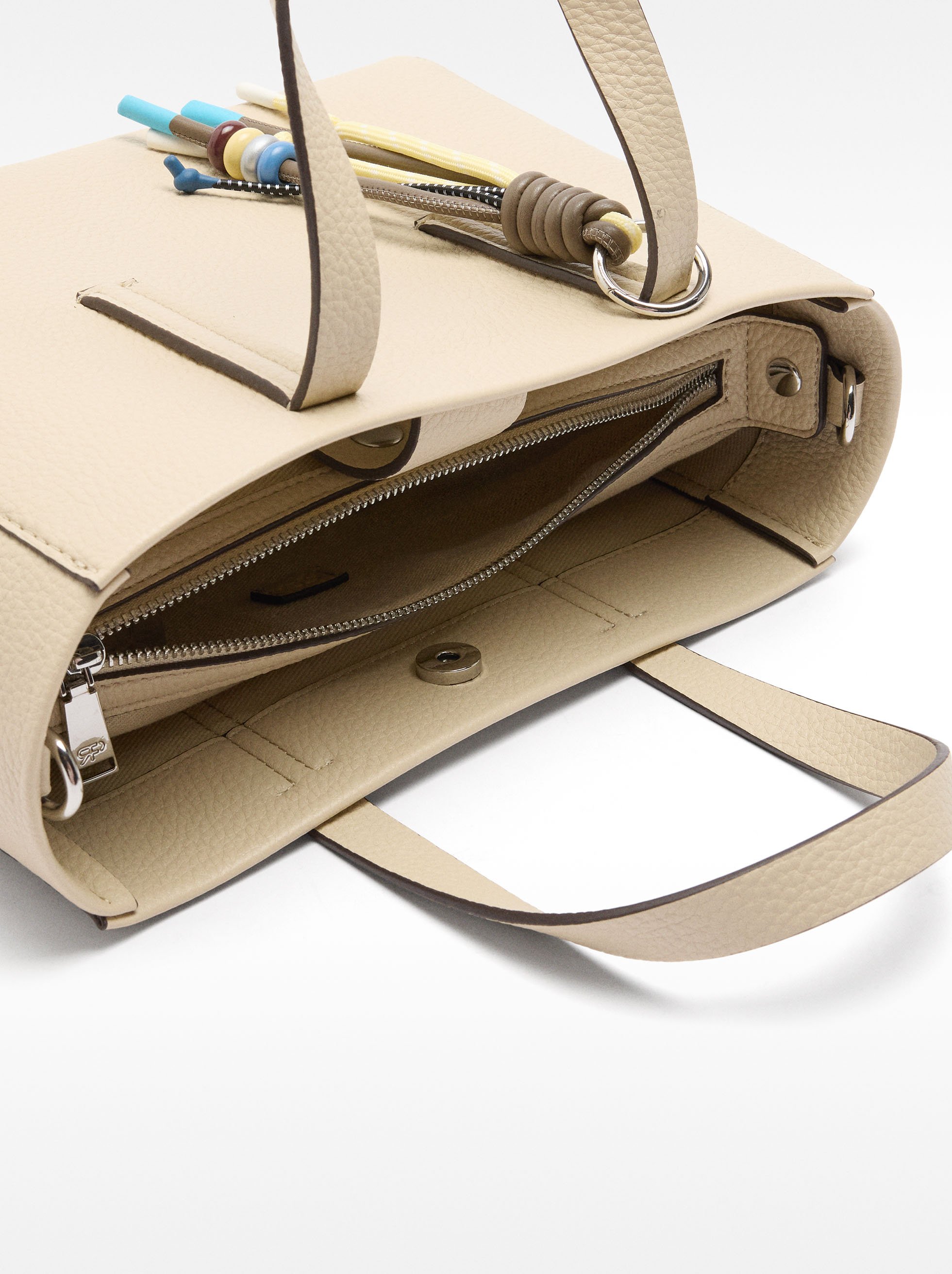 Tote bag with removable bag image number 3.0