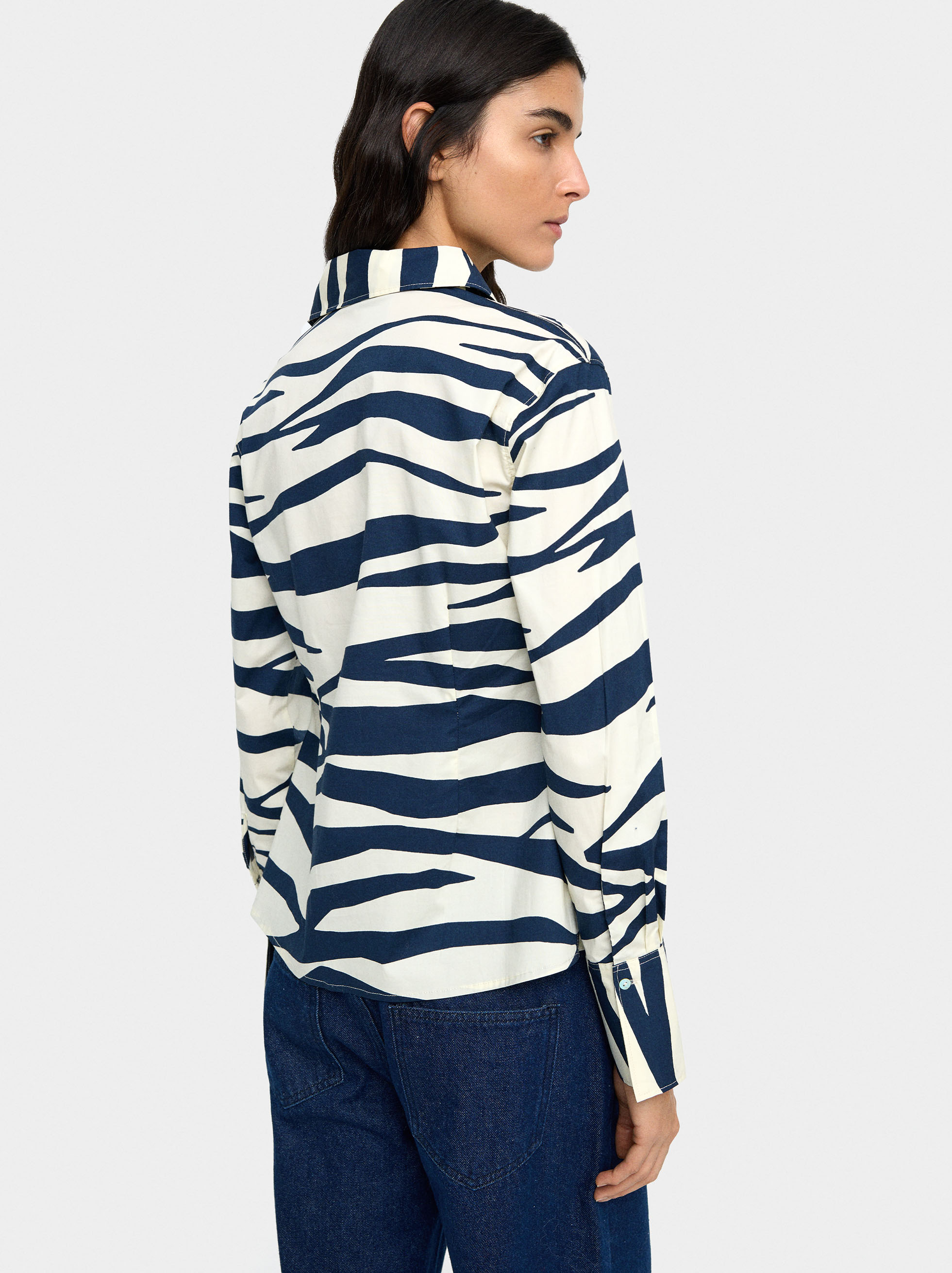 Printed cotton shirt image number 3.0