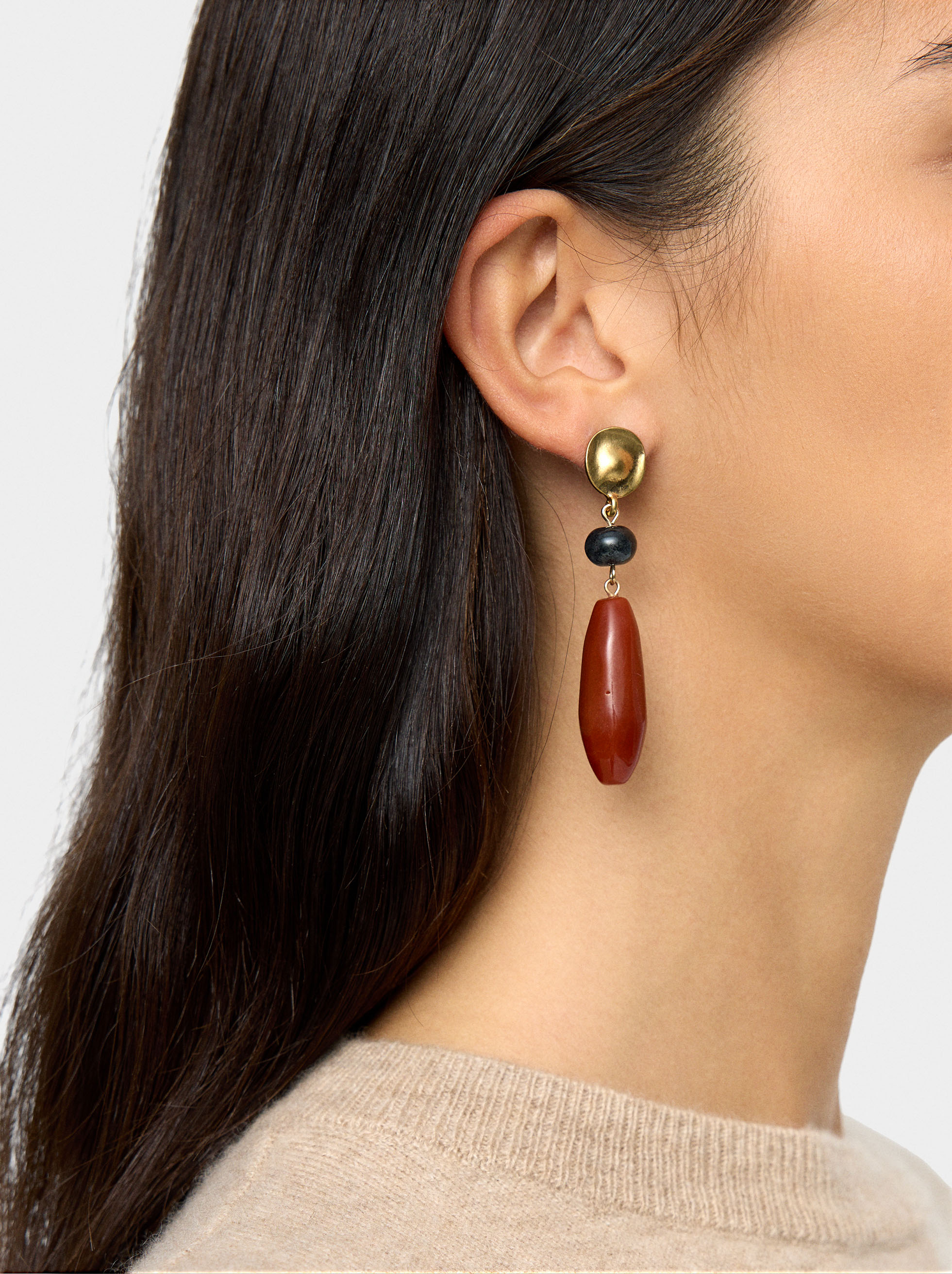 Long earrings with stones image number 1.0