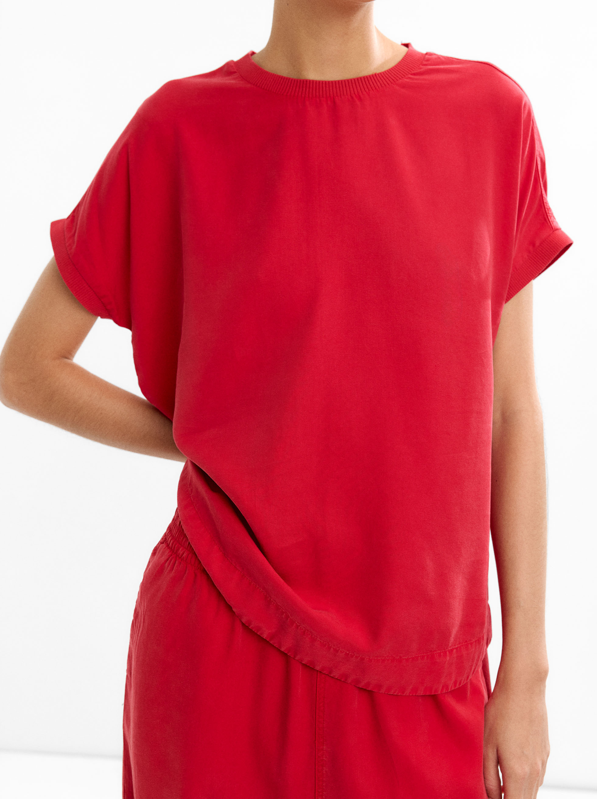 100% lyocell plain t-shirt image number 1.0