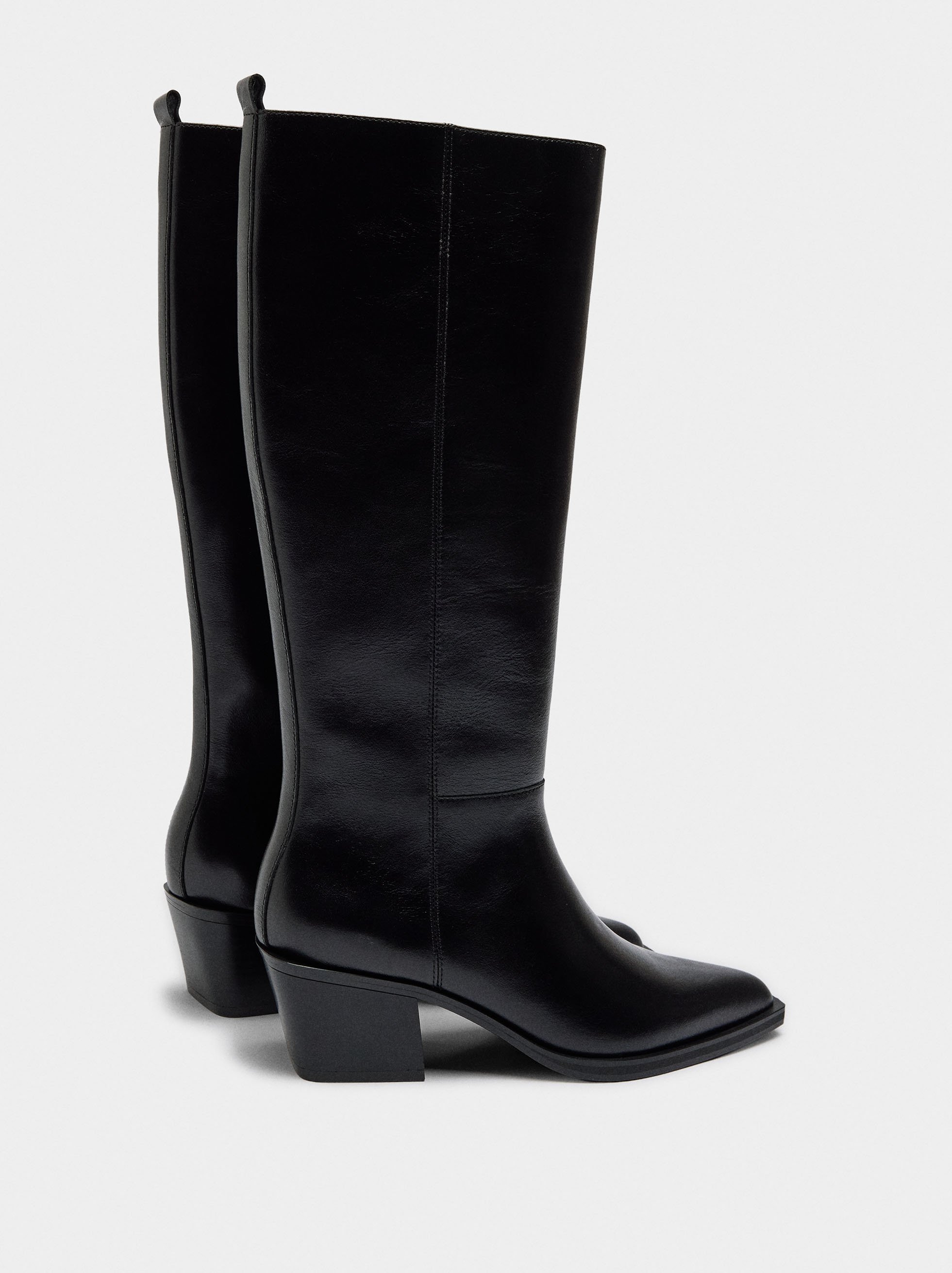 High shaft leather boots with heel image number 3.0