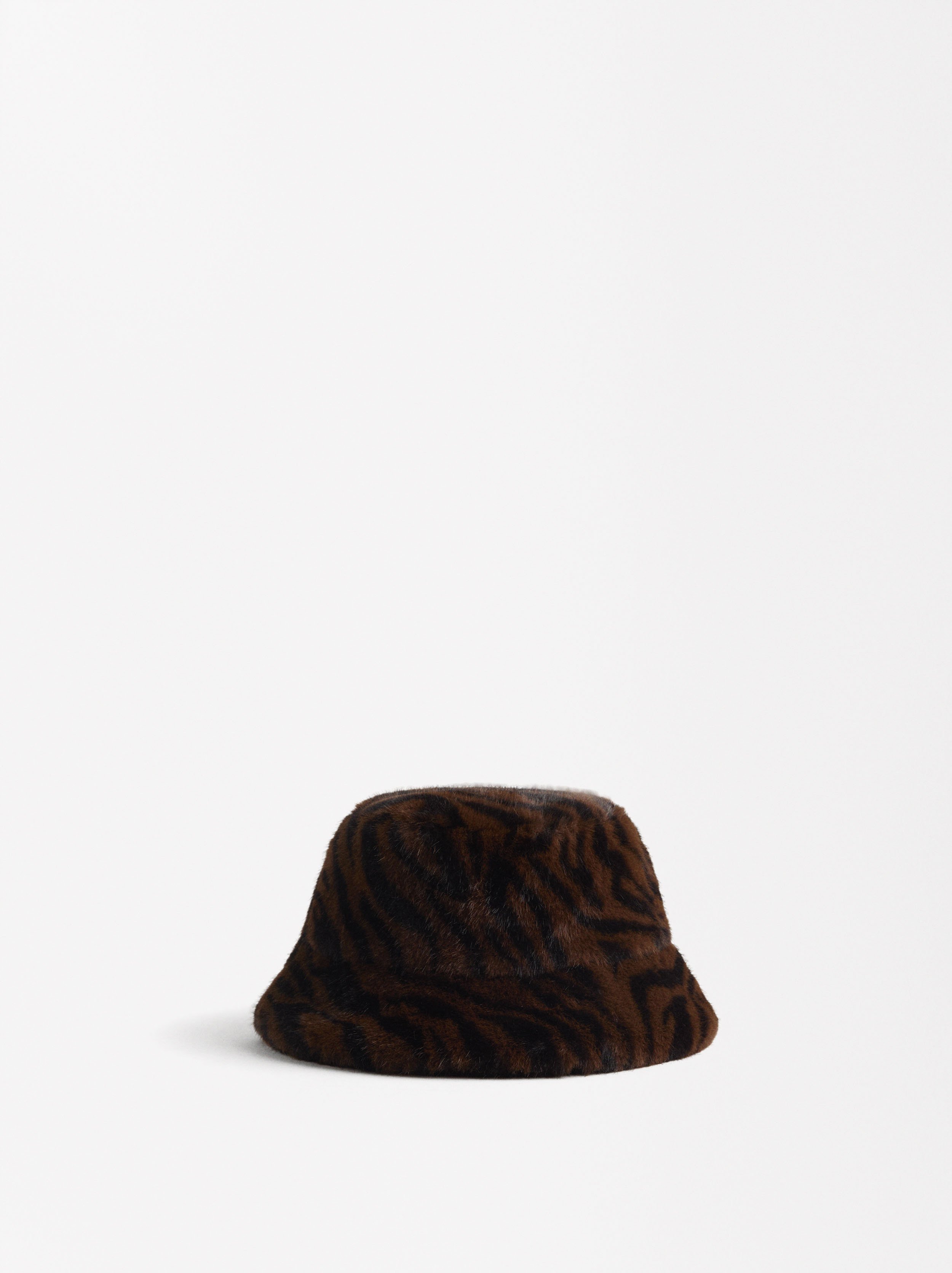 Cappellino bucket in pelliccia sintetica image number 0.0