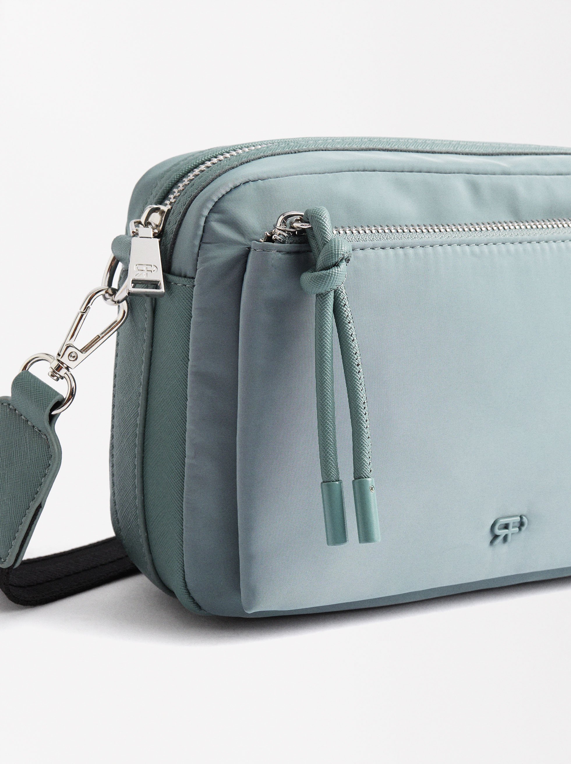 Bolso bandolera de nylon image number 3.0