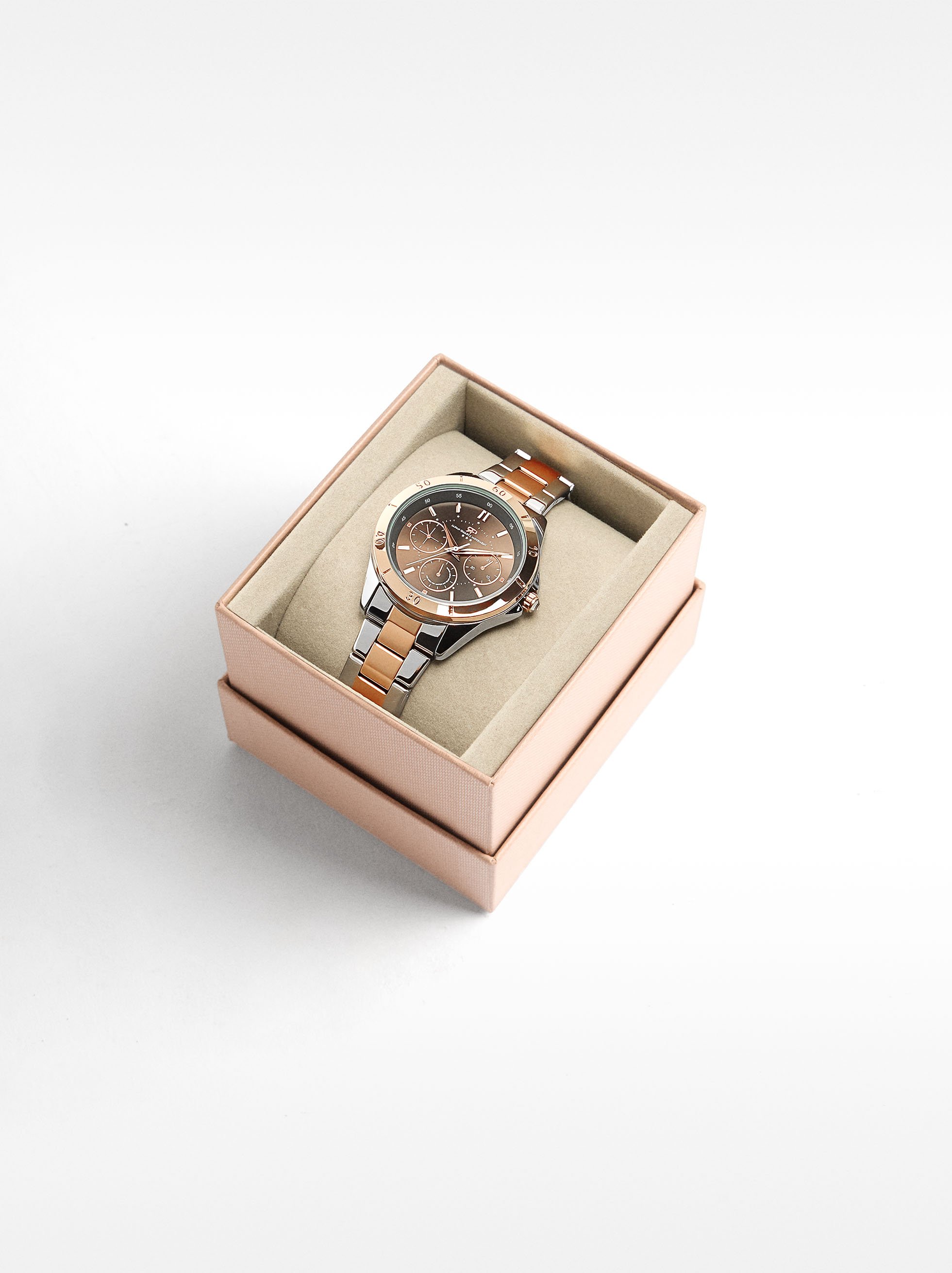 Reloj de pulsera de acero inoxidable bicolor image number 3.0