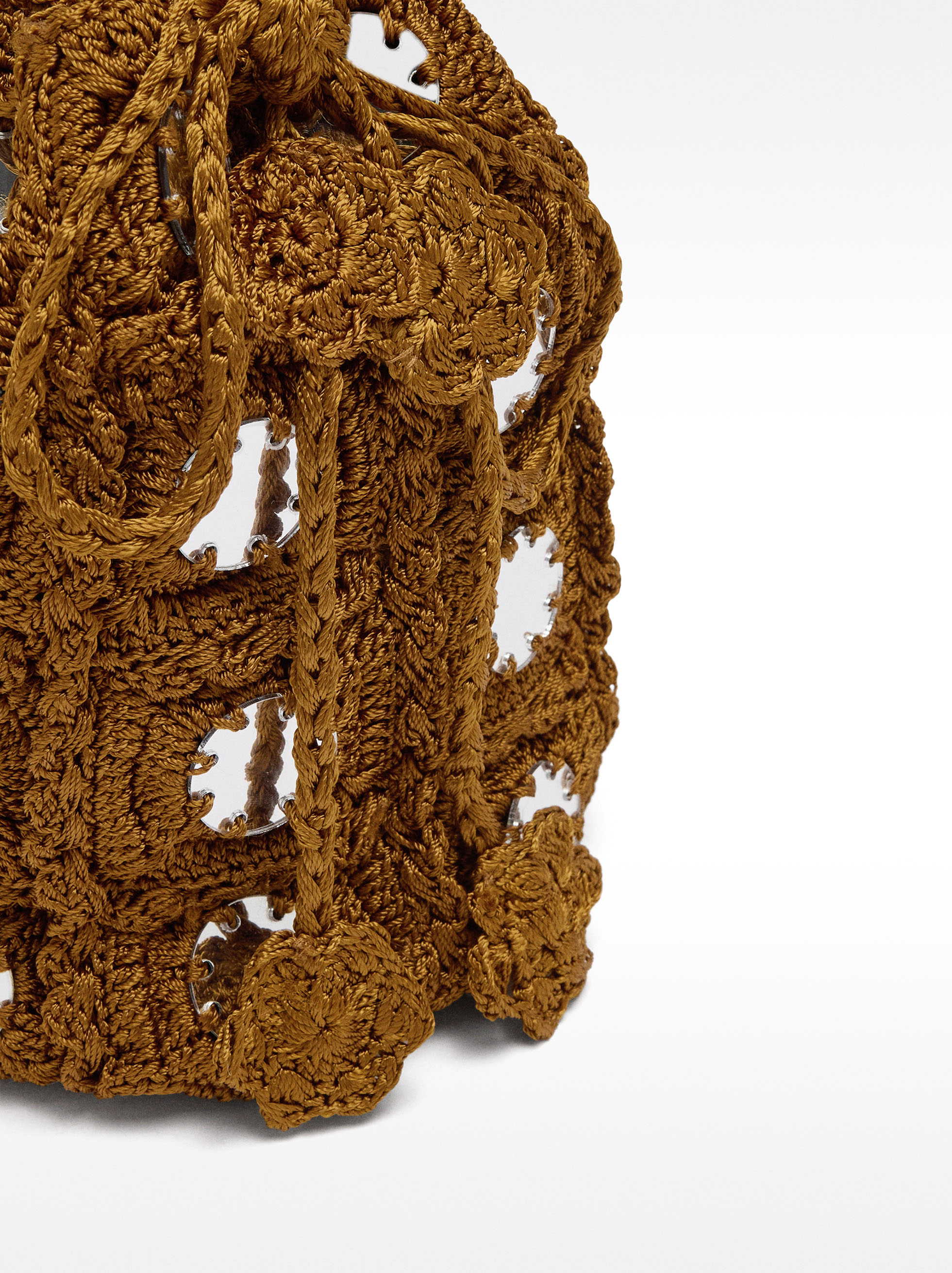 Mesh bucket bag with mirror details image number 2.0