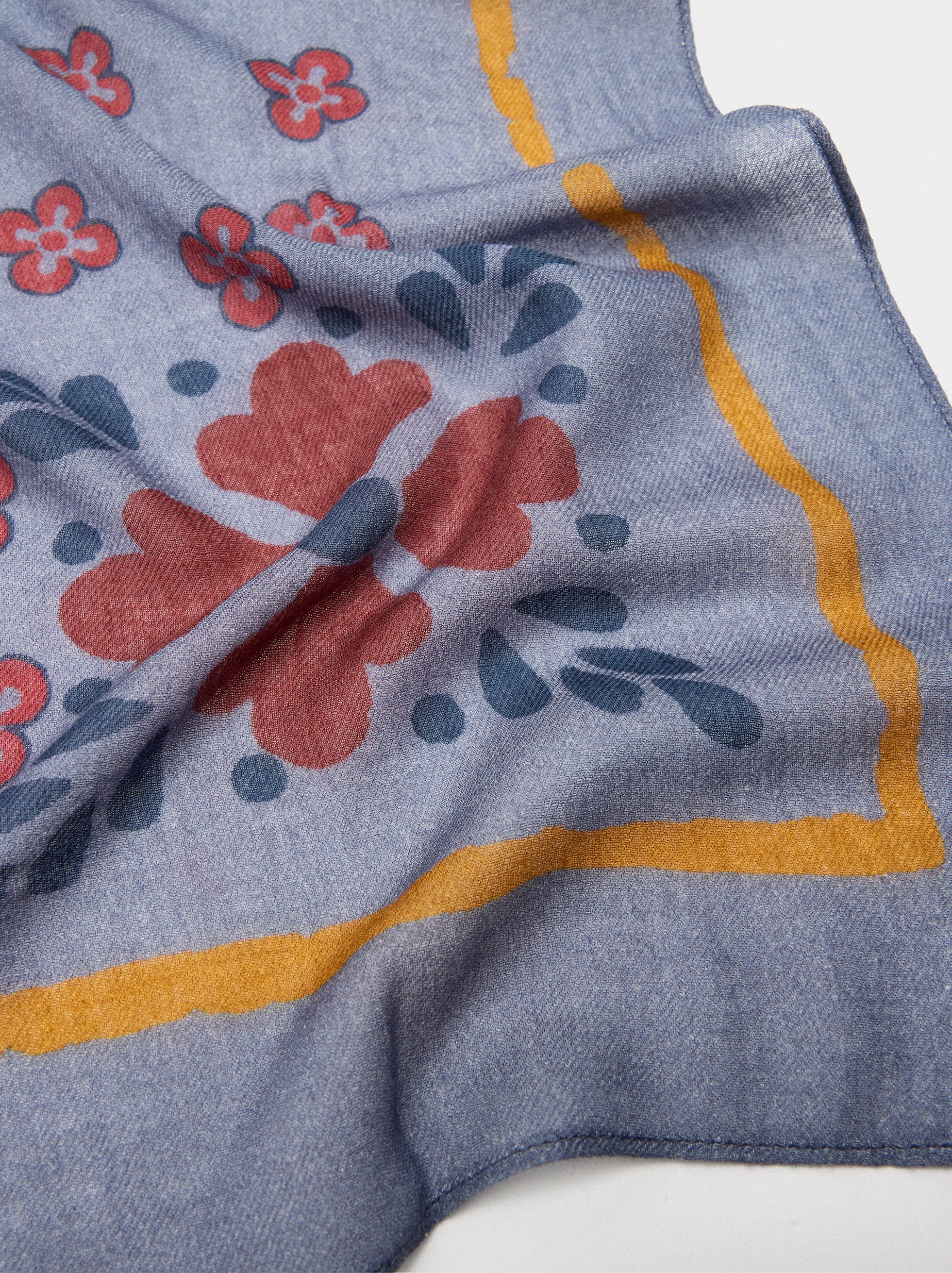 Square printed scarf with wool blend image number 2.0