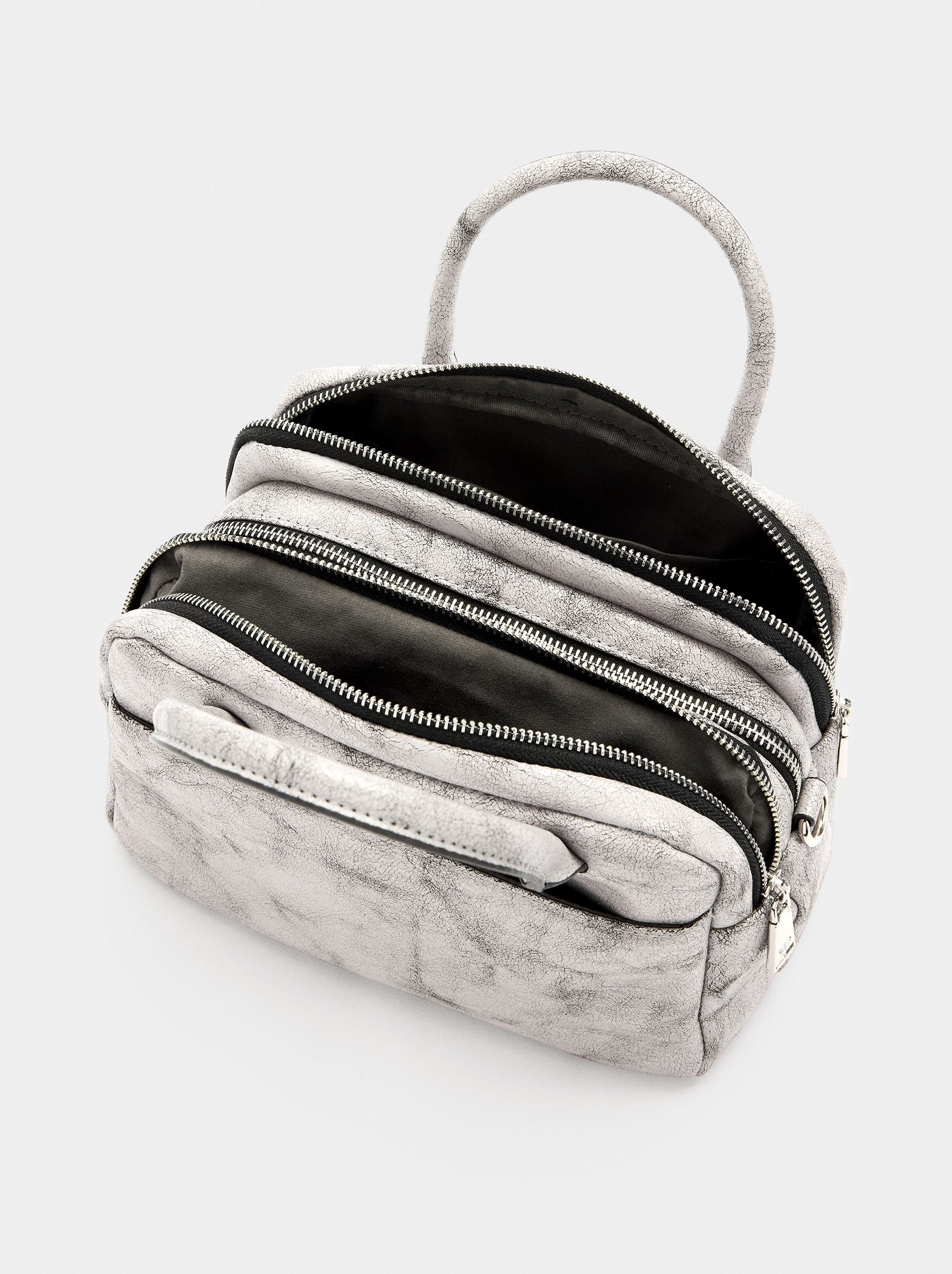 Sac bowling avec effet craquelé image number 4.0