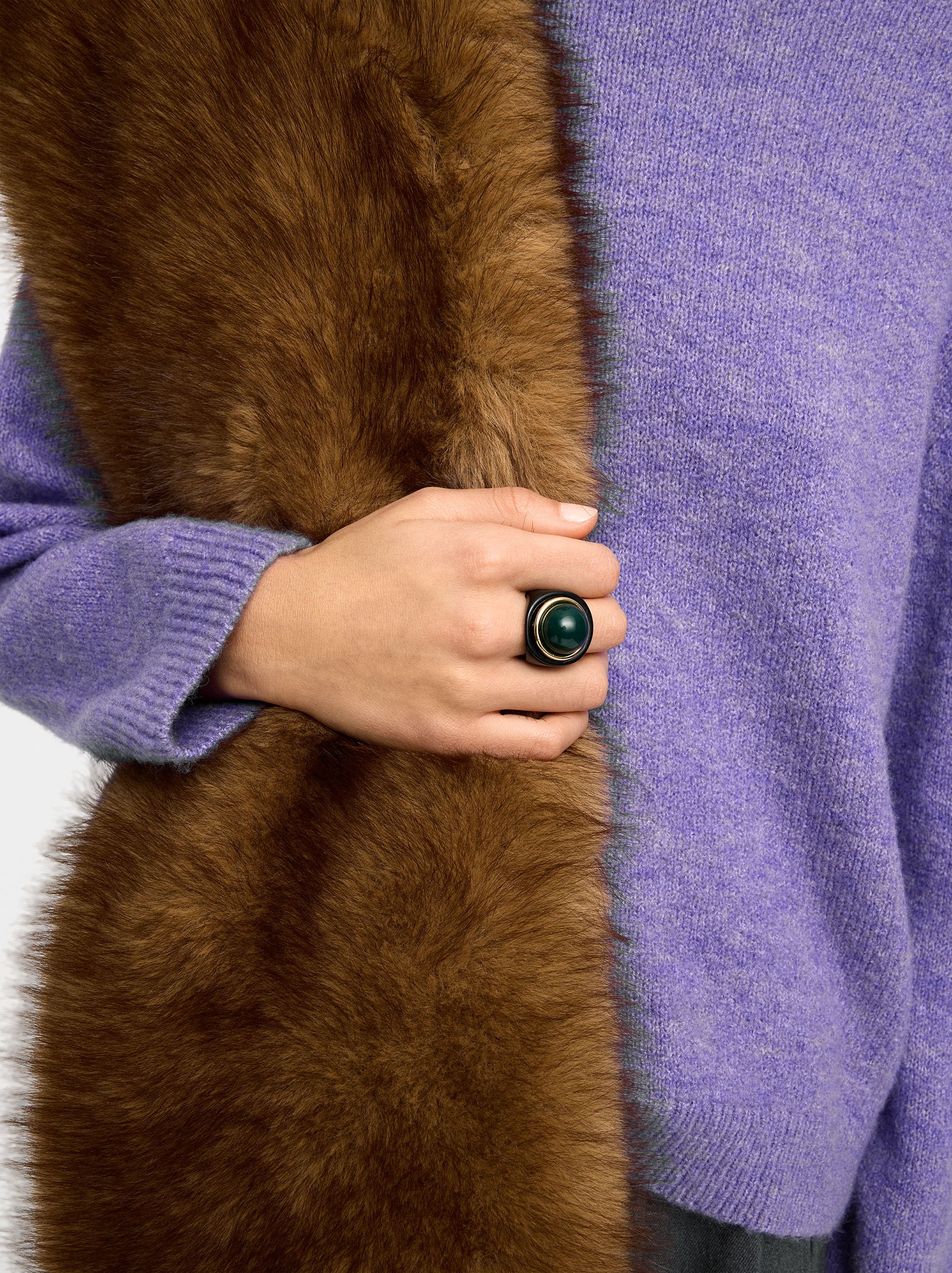 Ring aus Harz mit Kugel image number 1.0